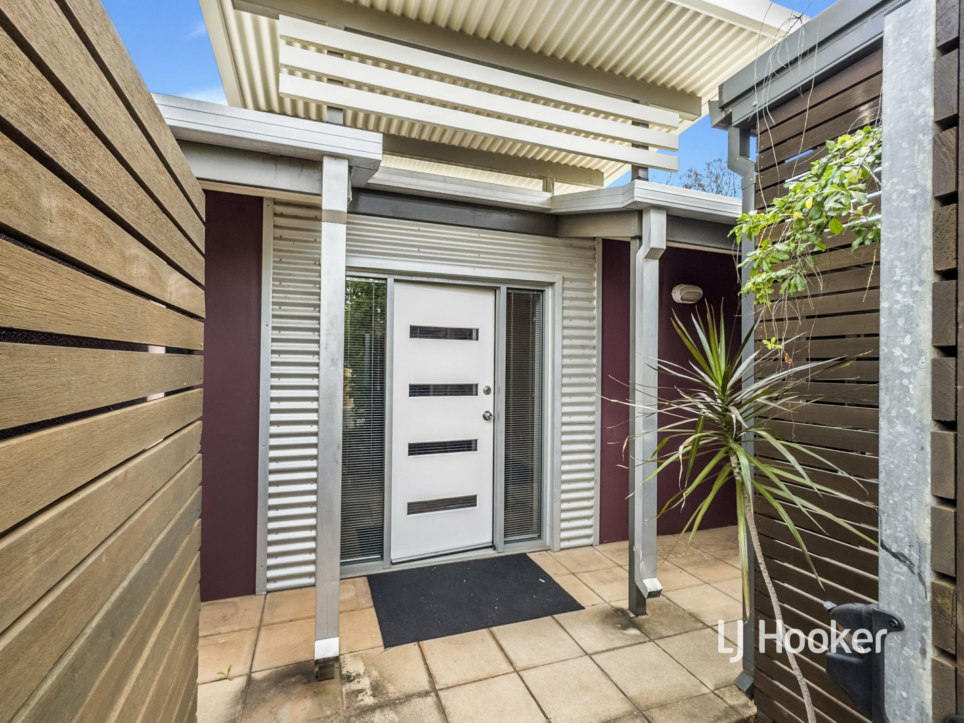 5/8 Jennerae Drive — photo 5 of 20