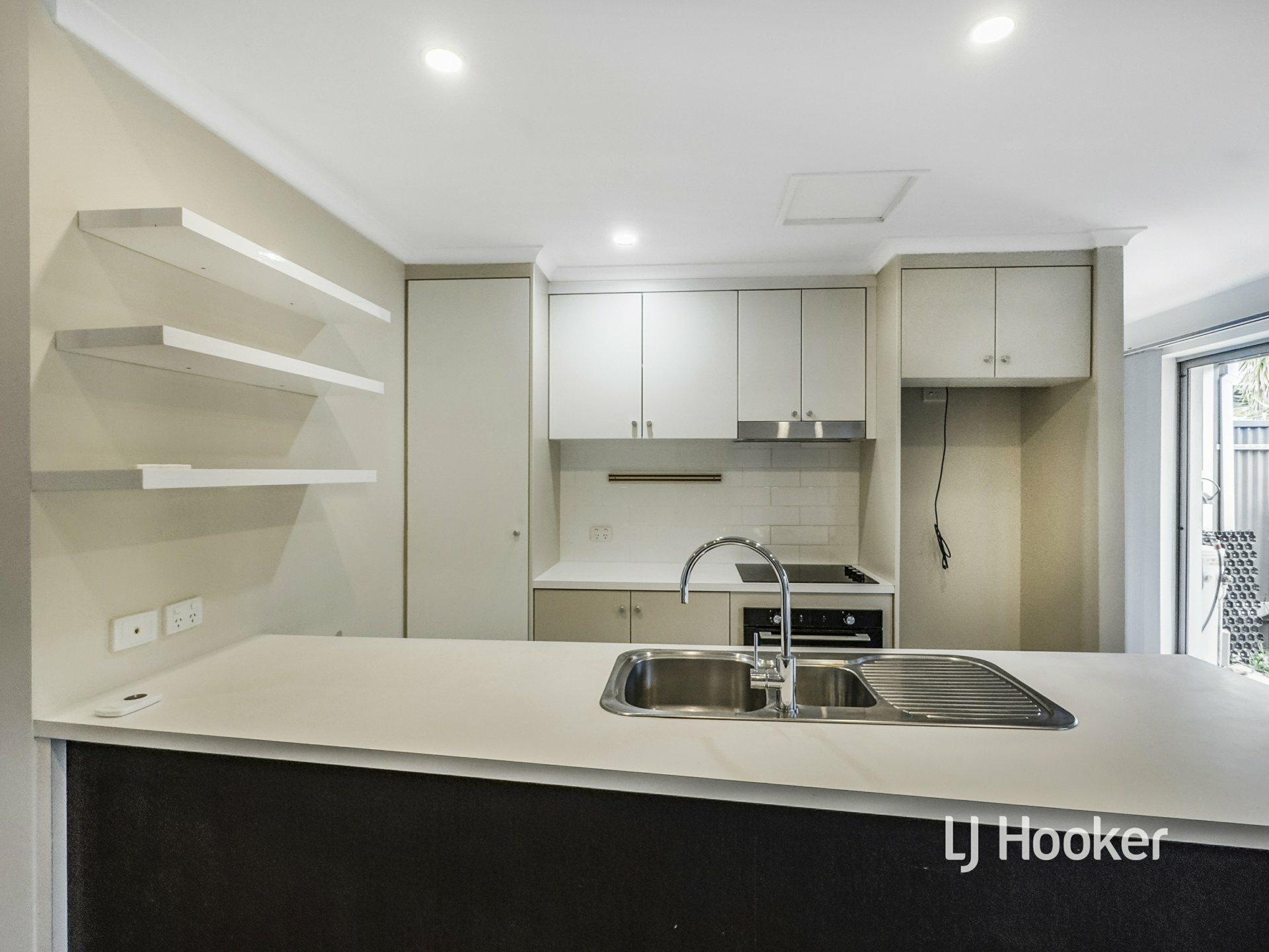 5/8 Jennerae Drive — photo 9 of 20