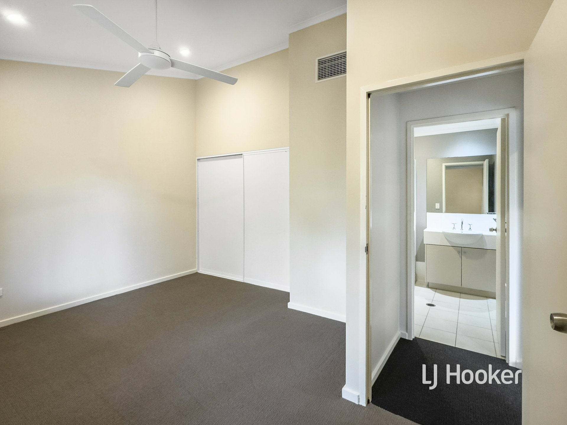 5/8 Jennerae Drive — photo 16 of 20