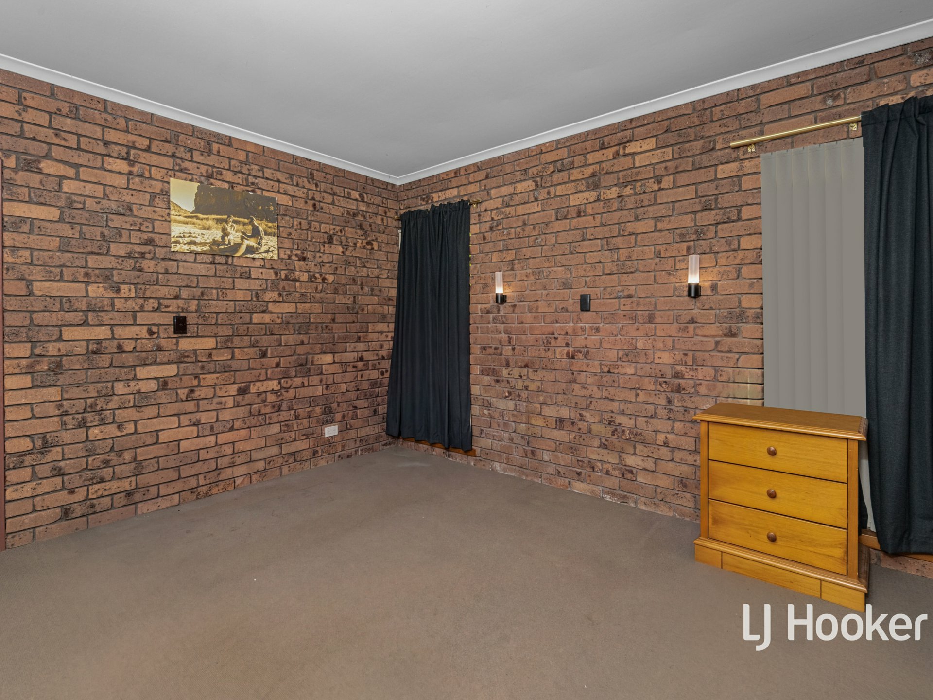 28 Battarbee Street — photo 10 of 25