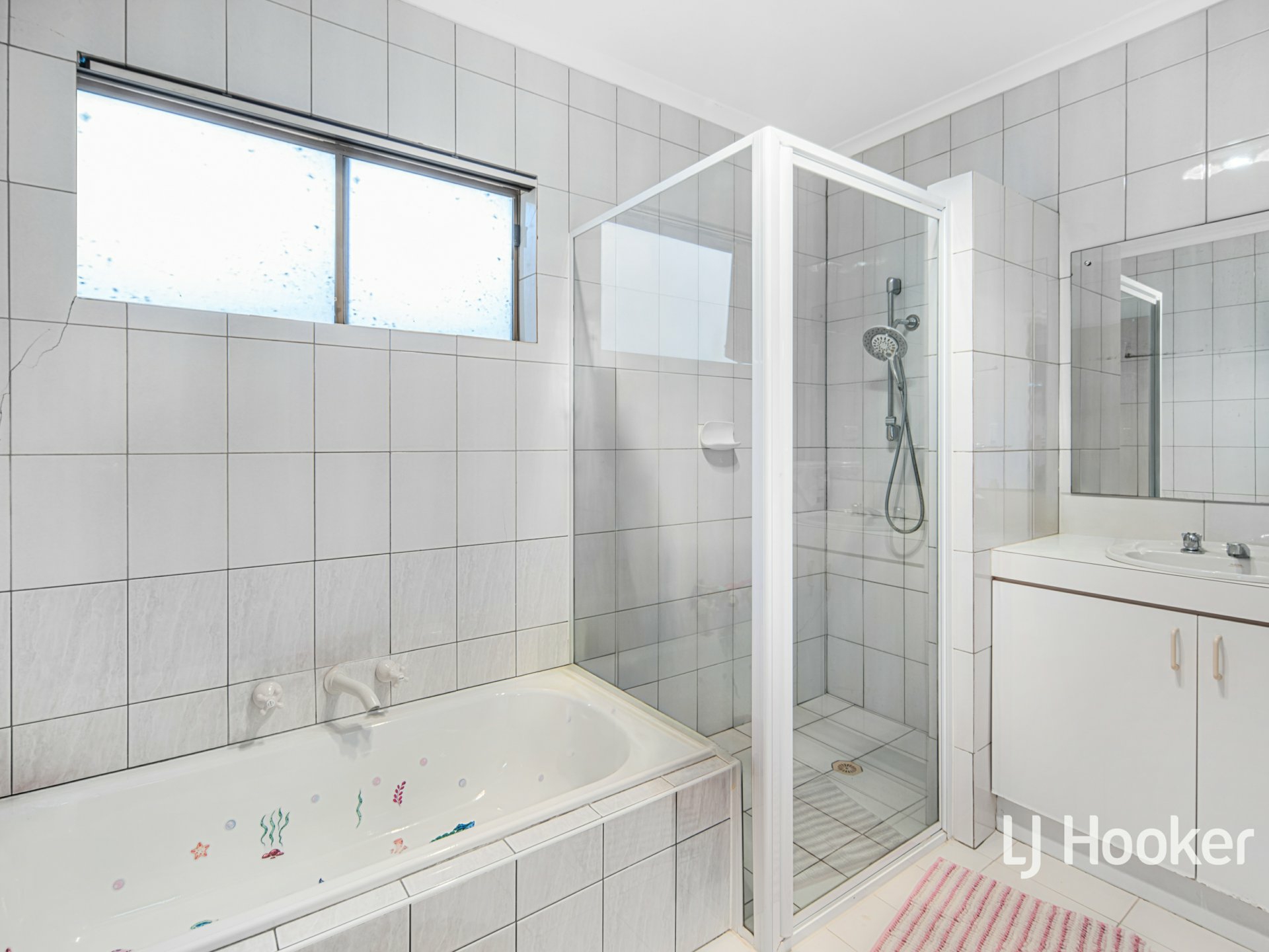 28 Battarbee Street — photo 16 of 25