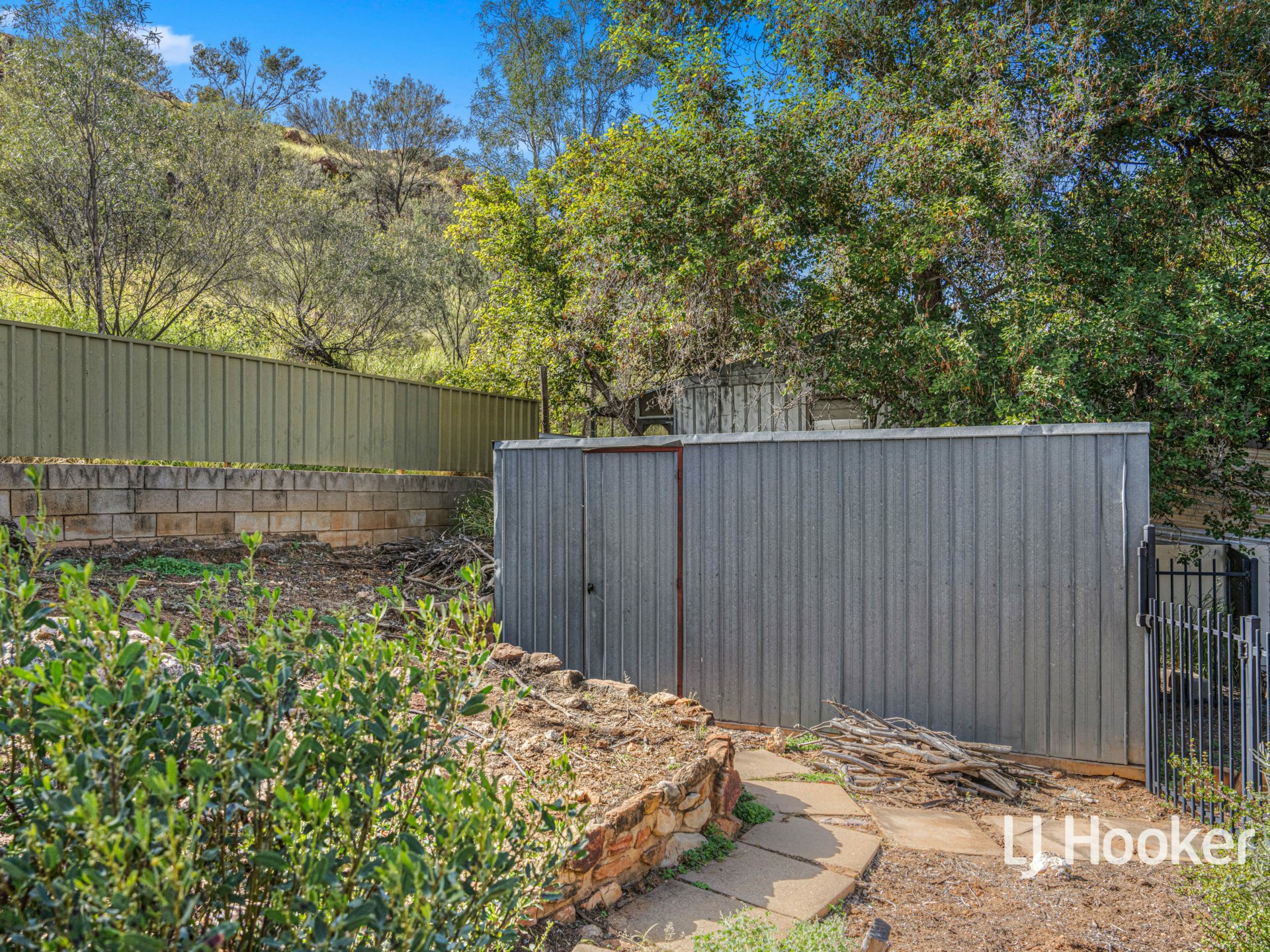 28 Battarbee Street — photo 21 of 25