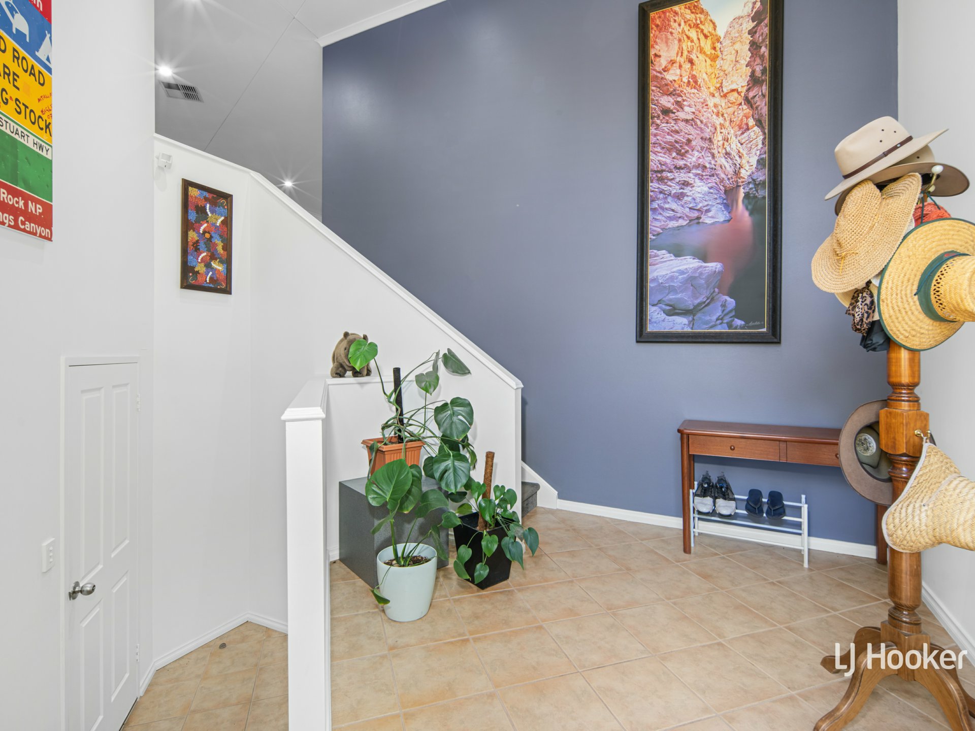 7 Range Crescent — photo 4 of 25
