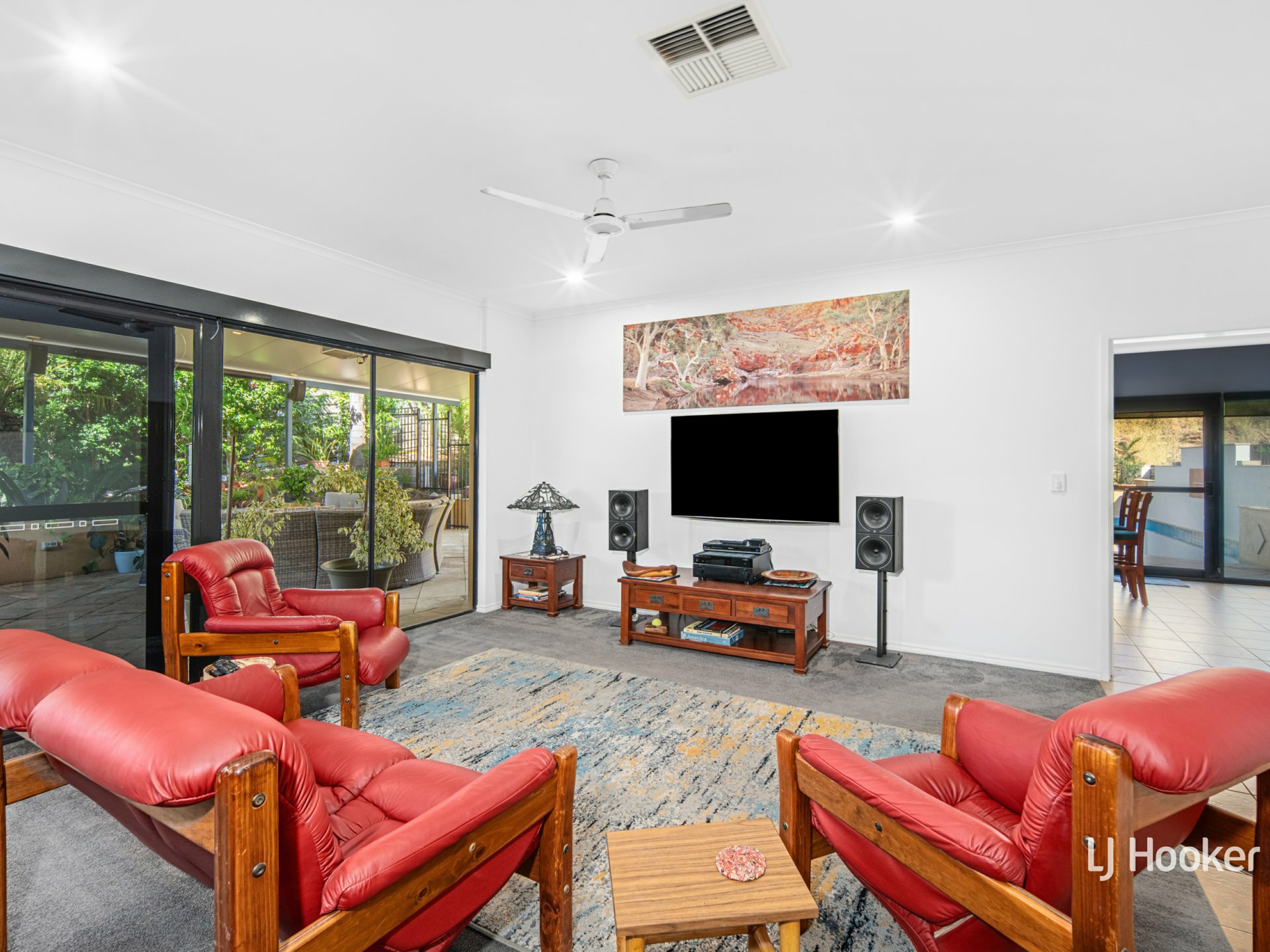 7 Range Crescent — photo 9 of 25