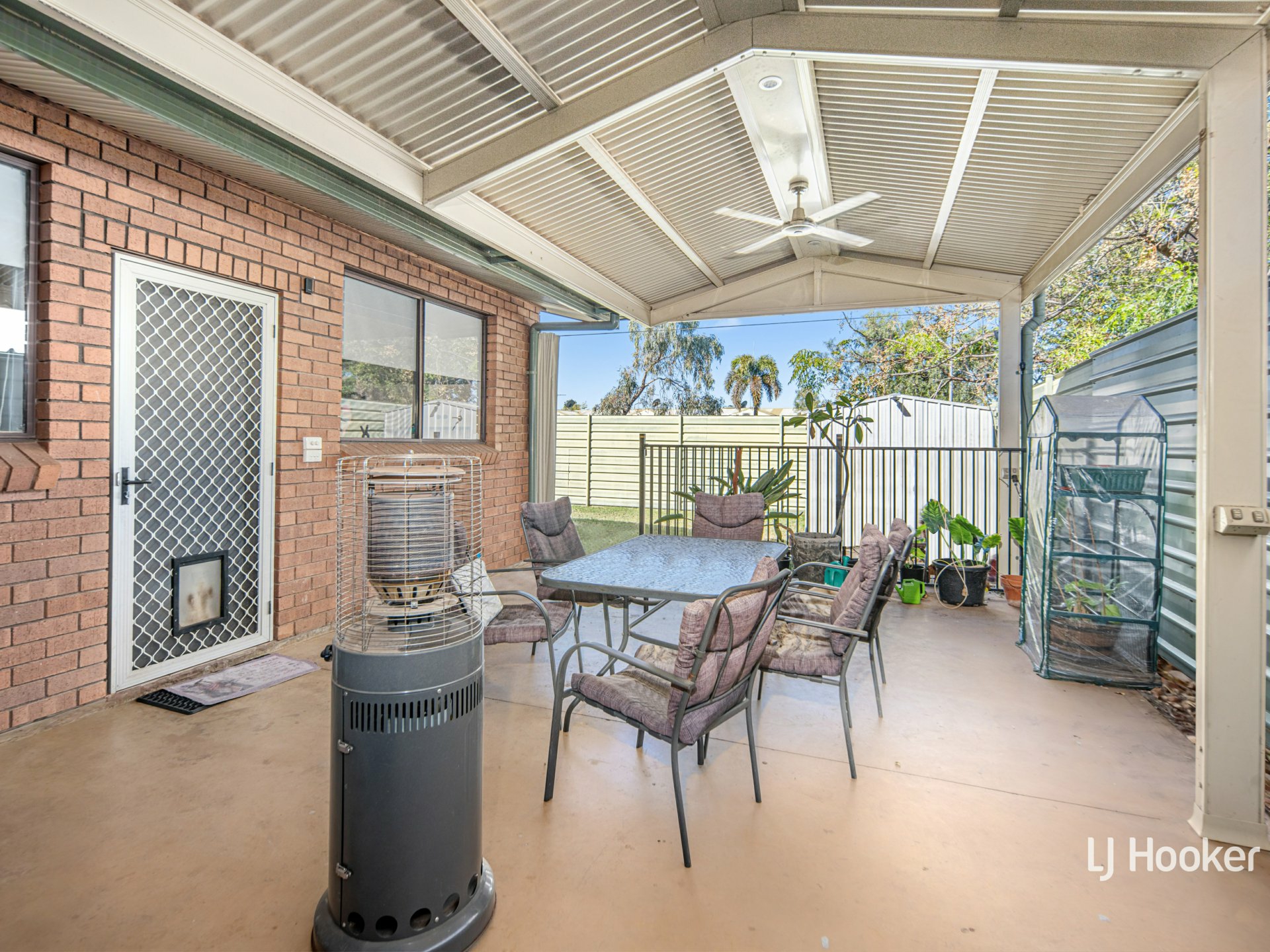 1/9 Taylor Street — photo 11 of 15