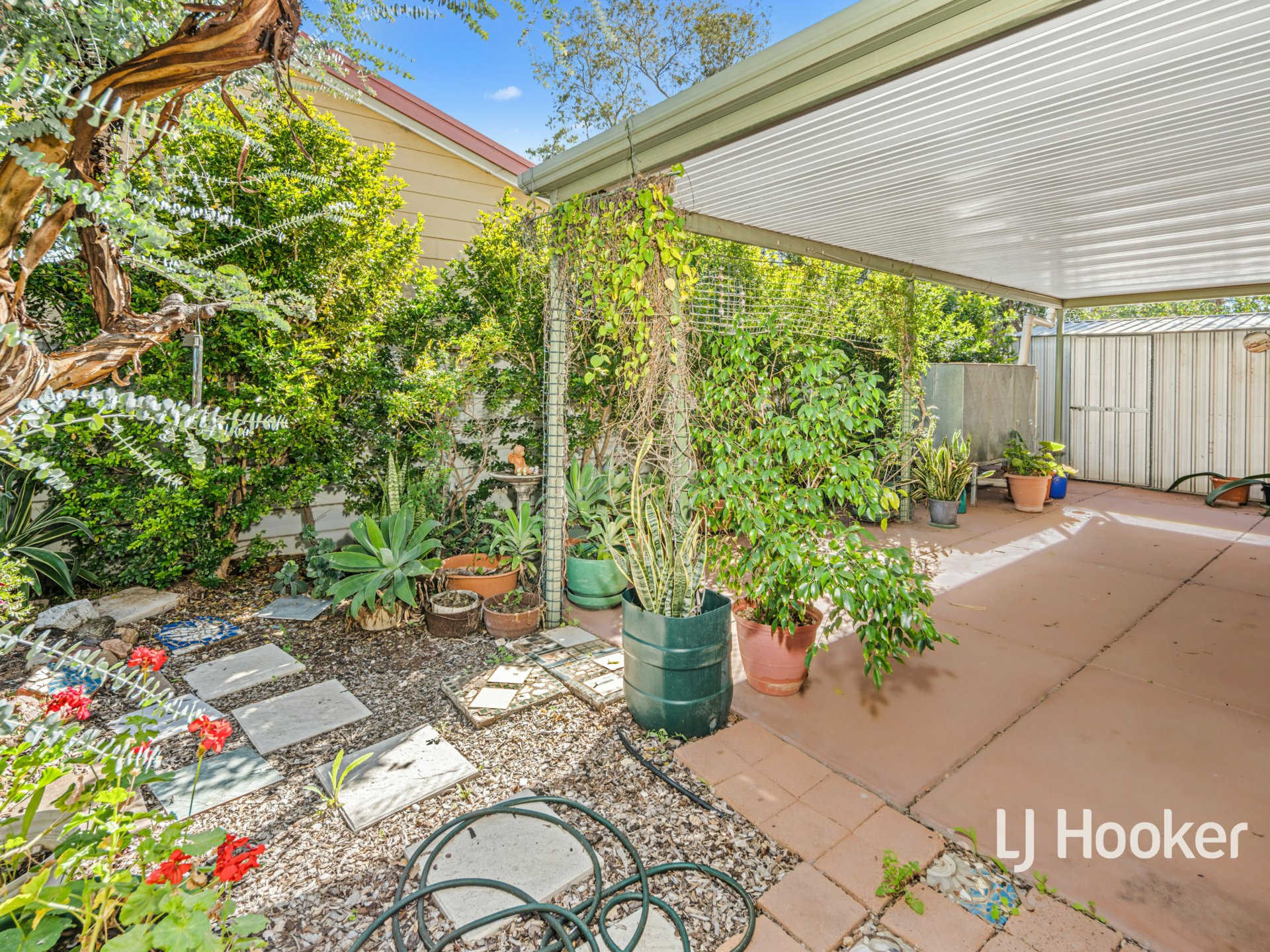 1/7 Esther Court — photo from LJ Hooker Alice Springs