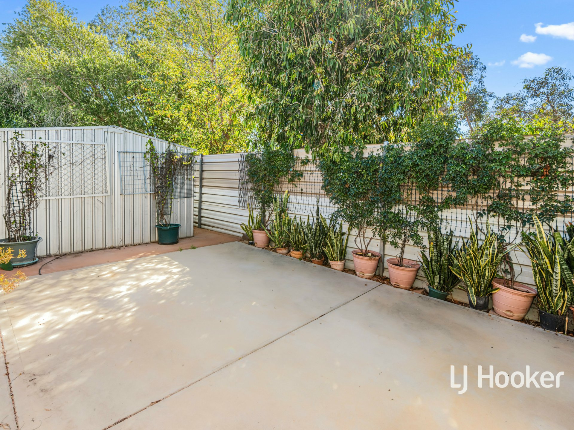 1/7 Esther Court — photo 14 of 15