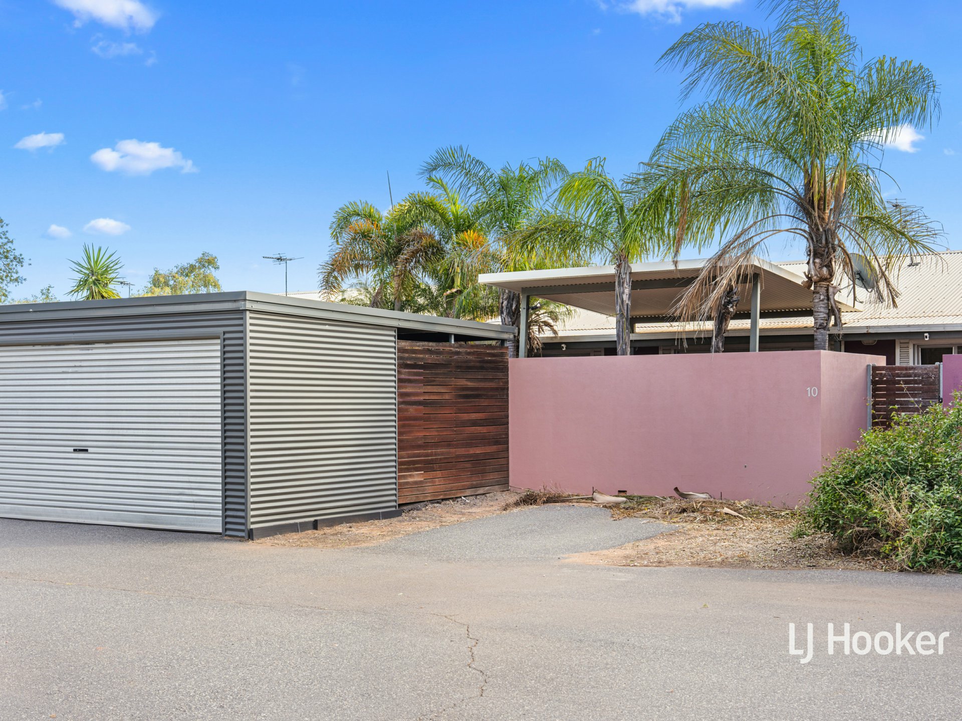 Unit 10/11 Jennerae Drive — photo from LJ Hooker Alice Springs