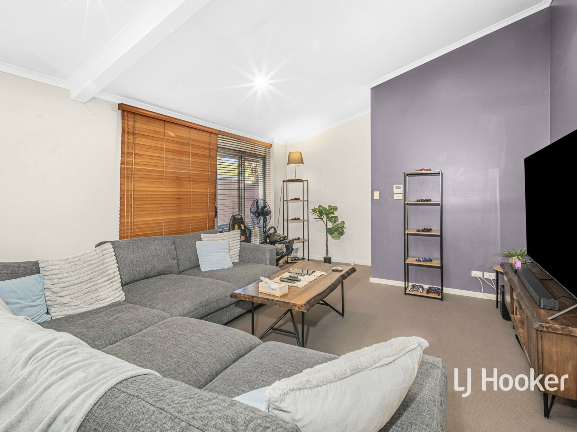 Unit 10/11 Jennerae Drive — photo 4 of 15
