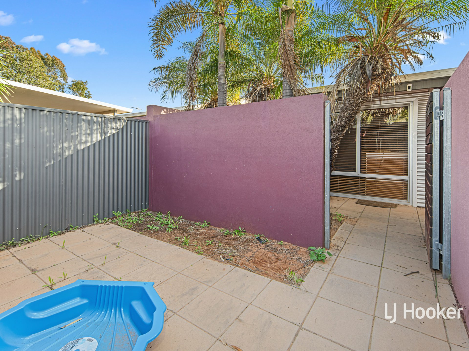 Unit 10/11 Jennerae Drive — photo 13 of 15