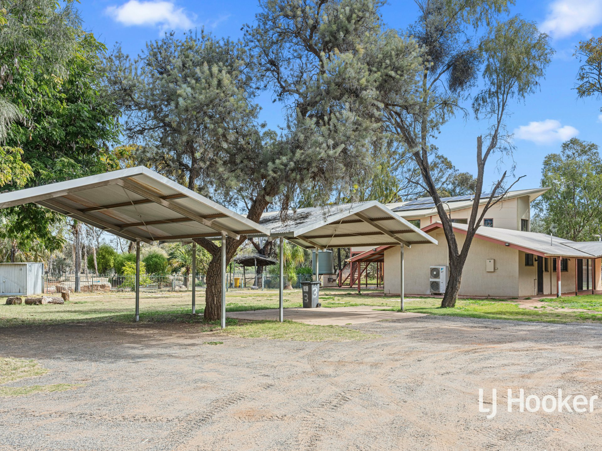 226 Ross Highway — photo 3 of 28