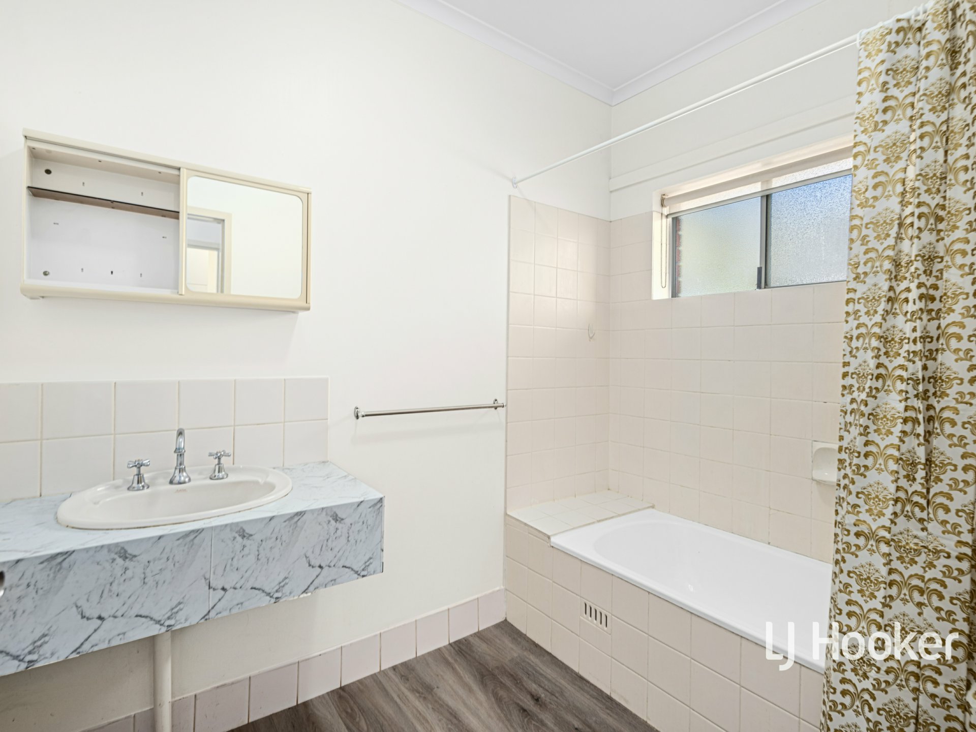 12 Zeil Street — photo 11 of 15