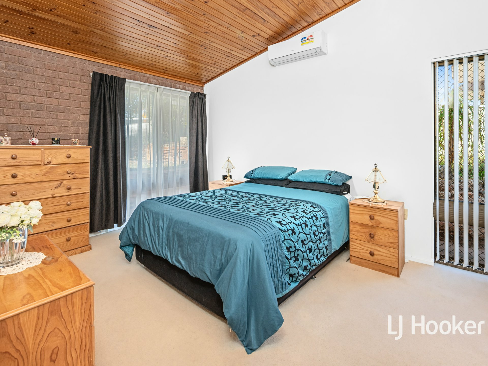 32 Cromwell Drive — photo 7 of 21