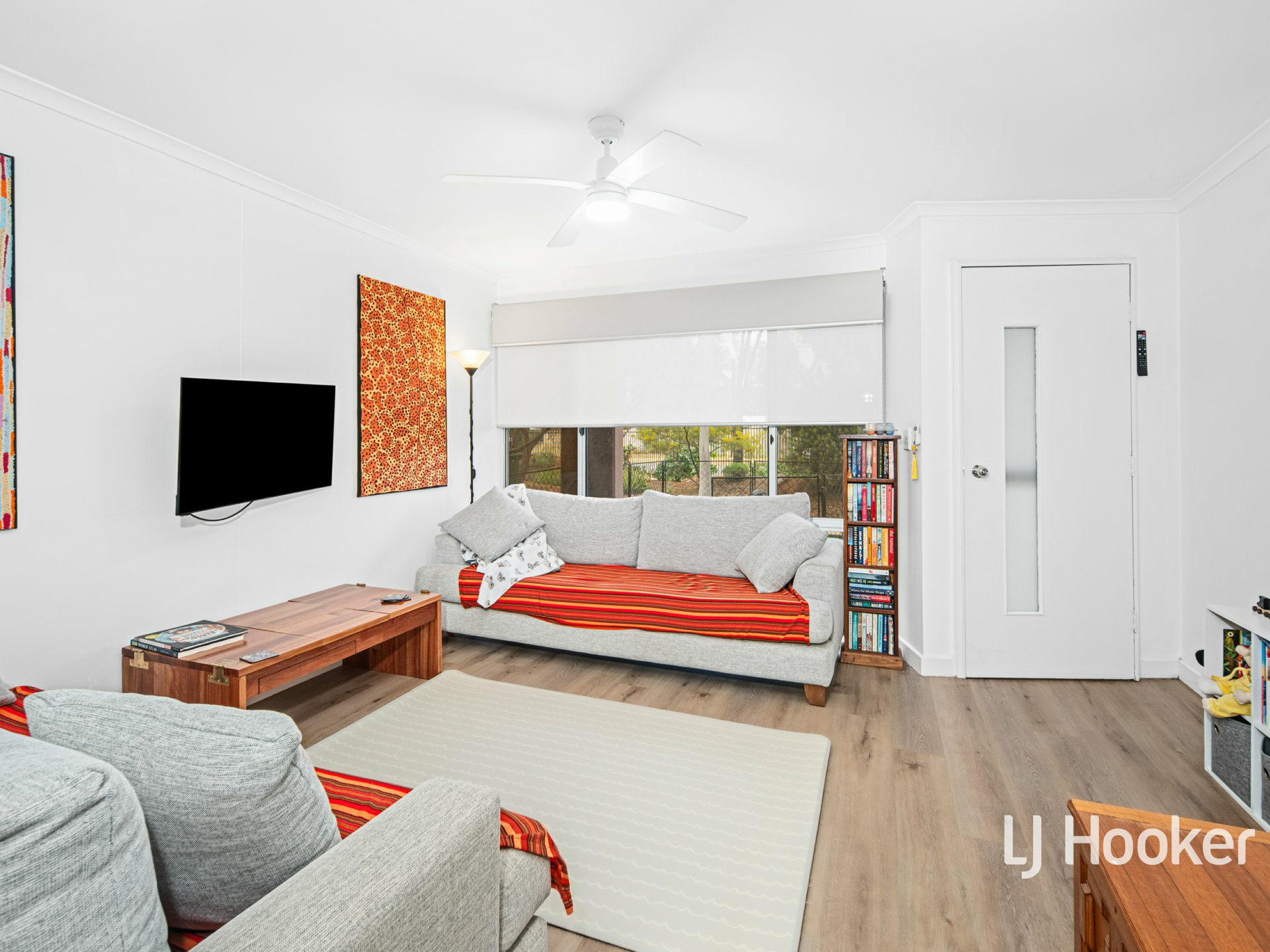 11/26 Nicker Crescent — photo 5 of 16