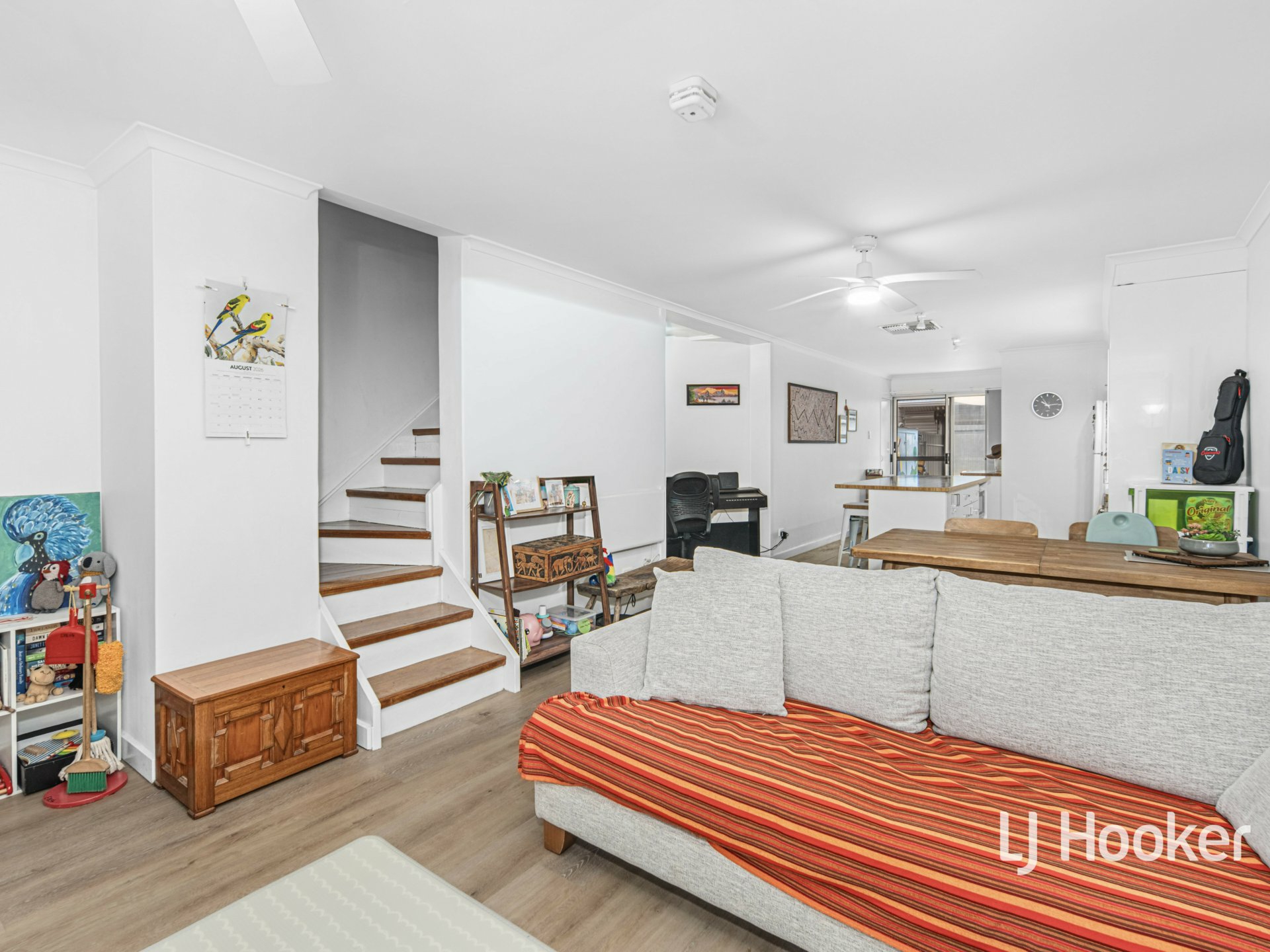 11/26 Nicker Crescent — photo 6 of 16