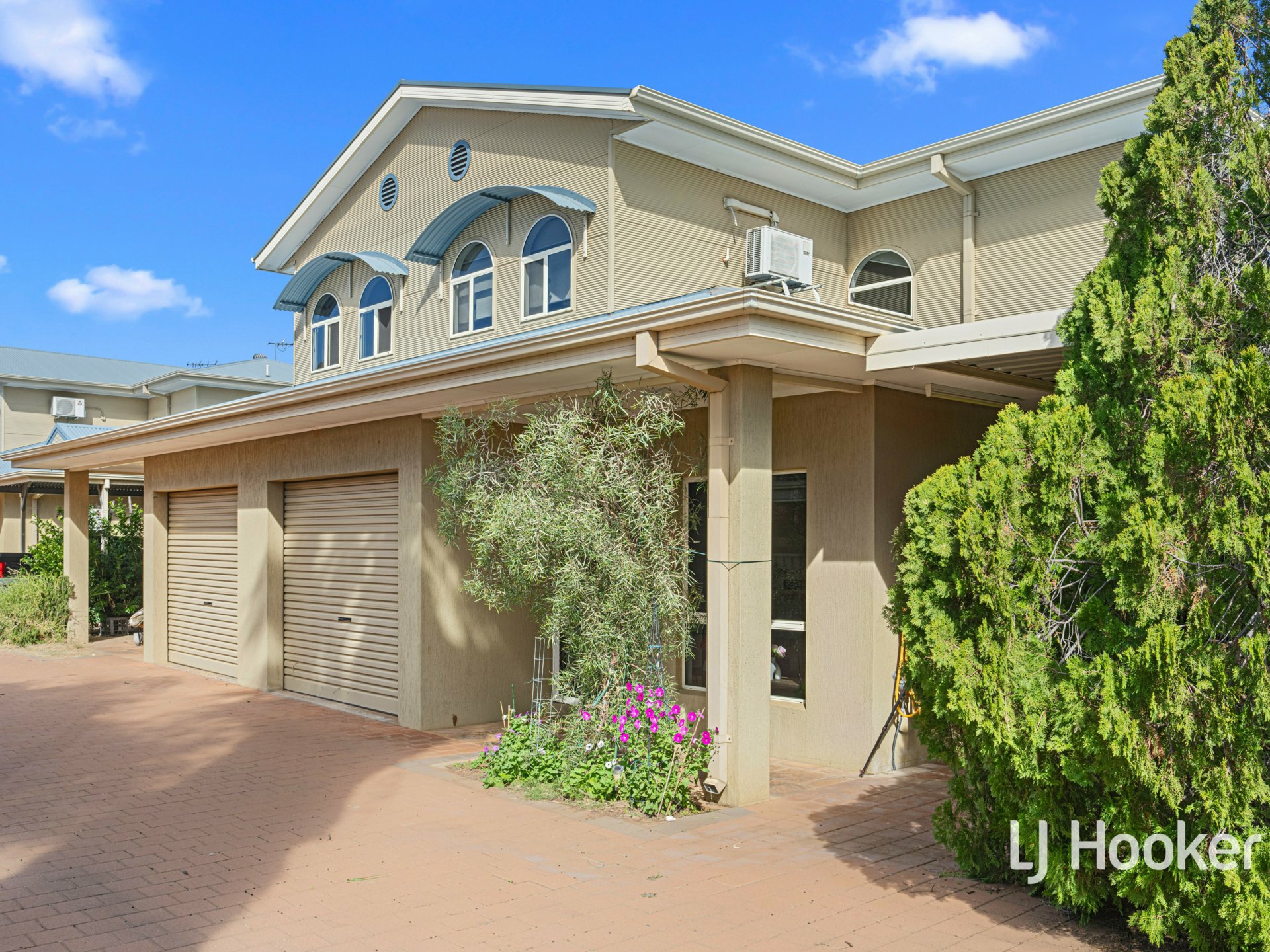 4/3 Bloomfield Street — photo from LJ Hooker Alice Springs