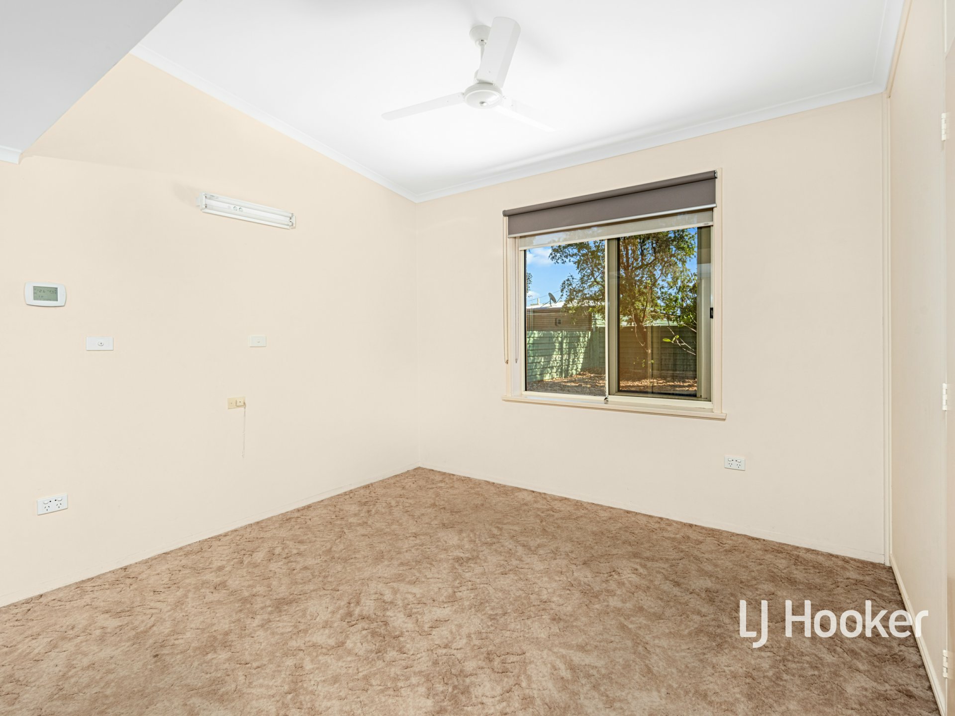 9 Rosenbaum Street — photo 10 of 15