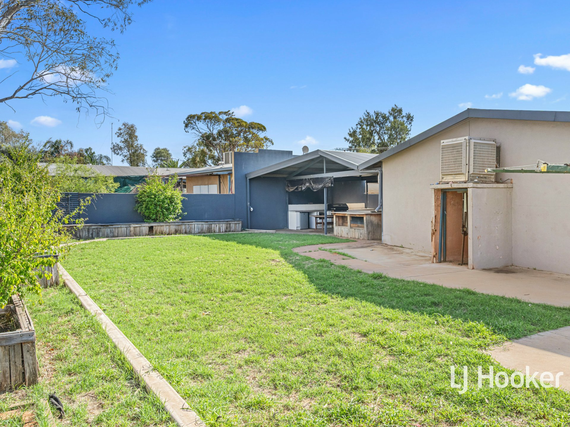 11 Chalmers Street — photo 16 of 16
