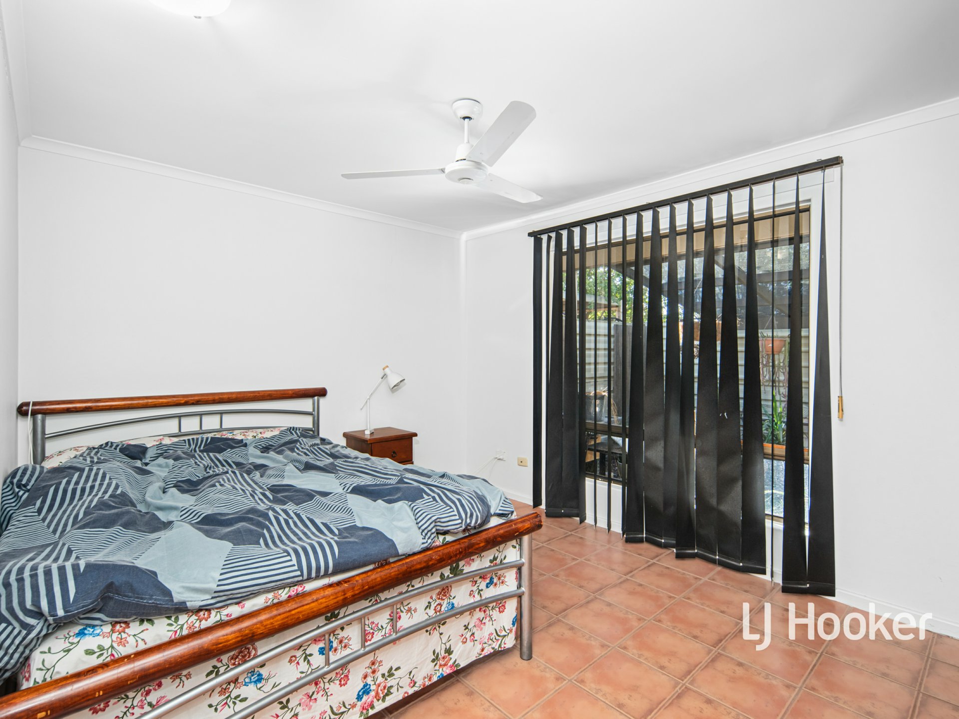 3/13 Battarbee Street — photo 3 of 23