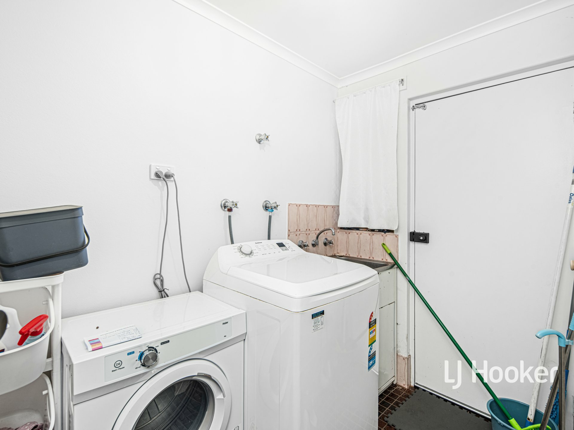 3/13 Battarbee Street — photo 13 of 23