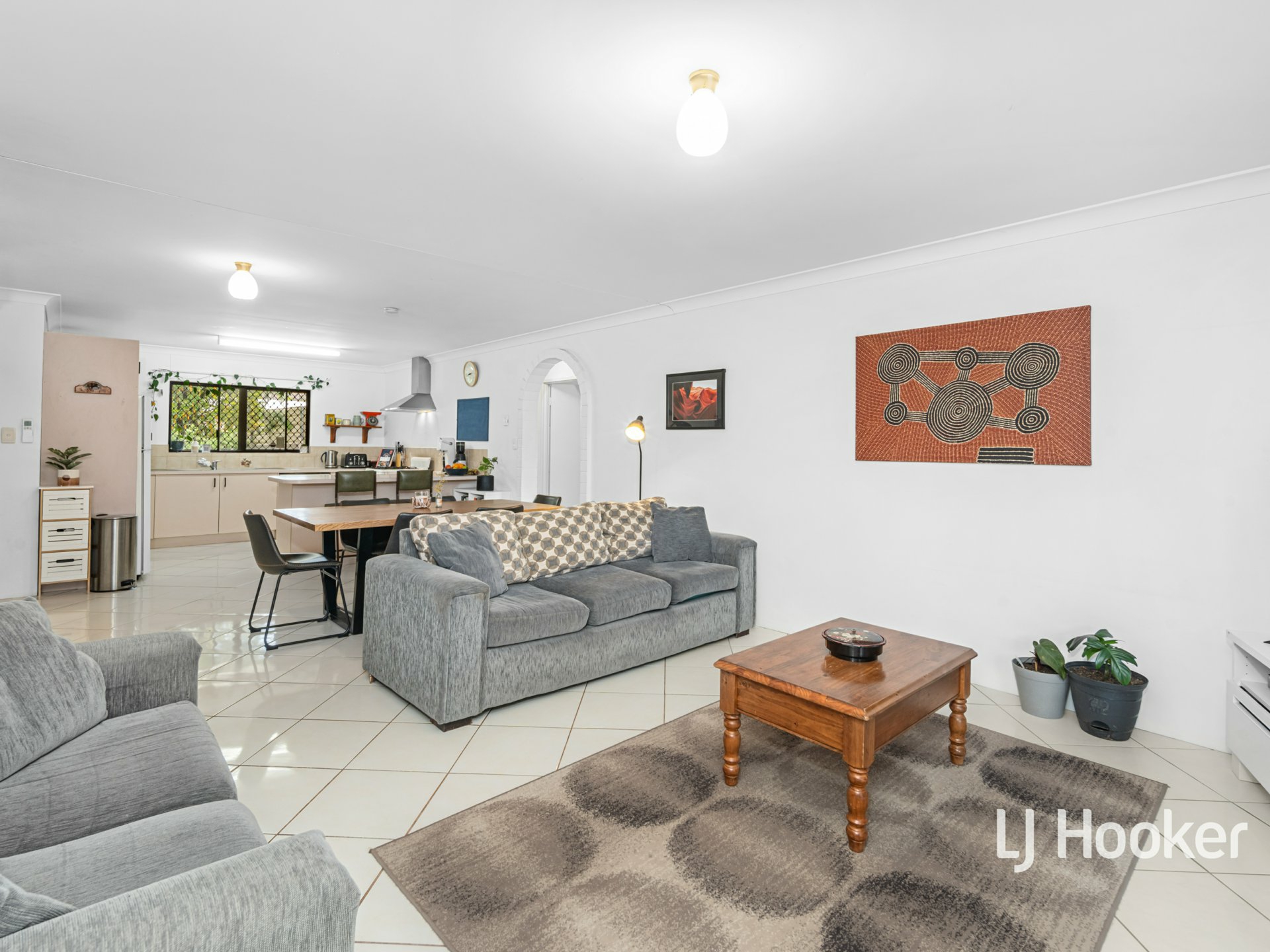 2/14 Lyndavale Drive — photo 5 of 15