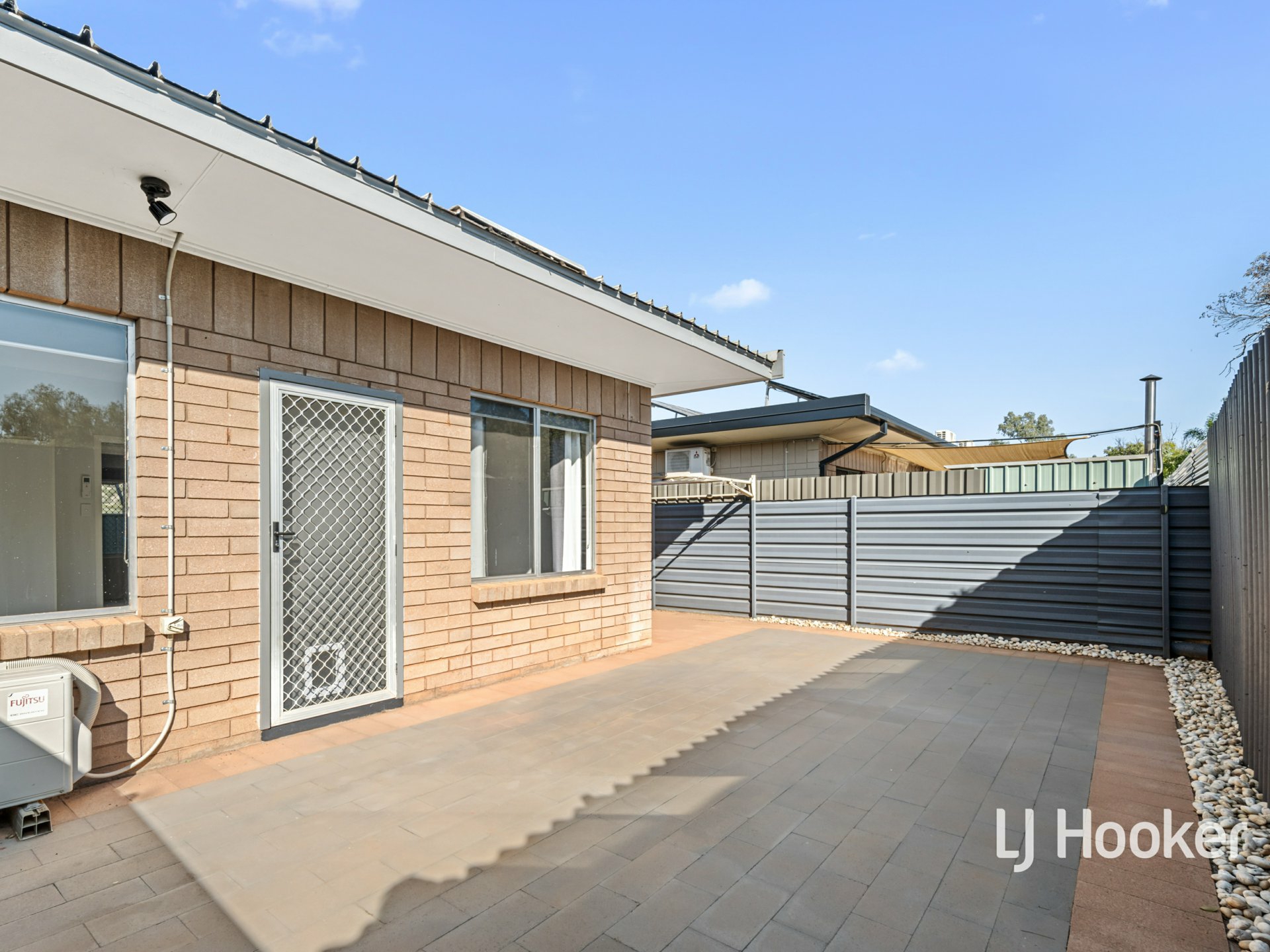 2/56 Bradshaw Drive — photo 4 of 14