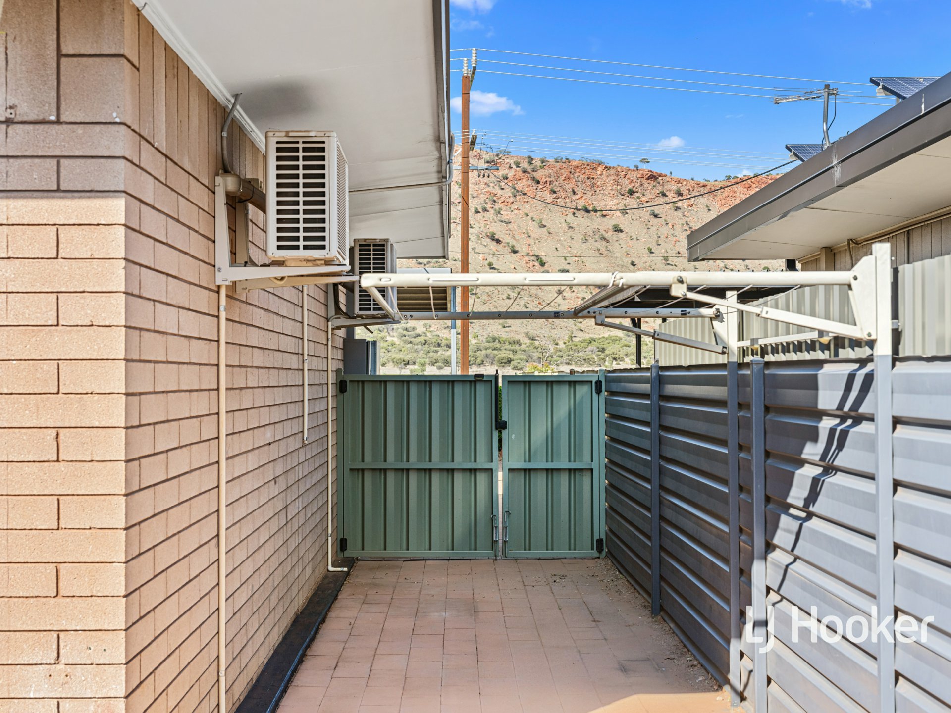 2/56 Bradshaw Drive — photo 8 of 14