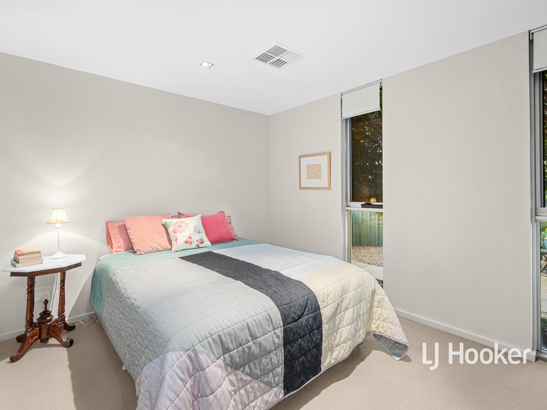 7 Coppock Court — photo 14 of 27