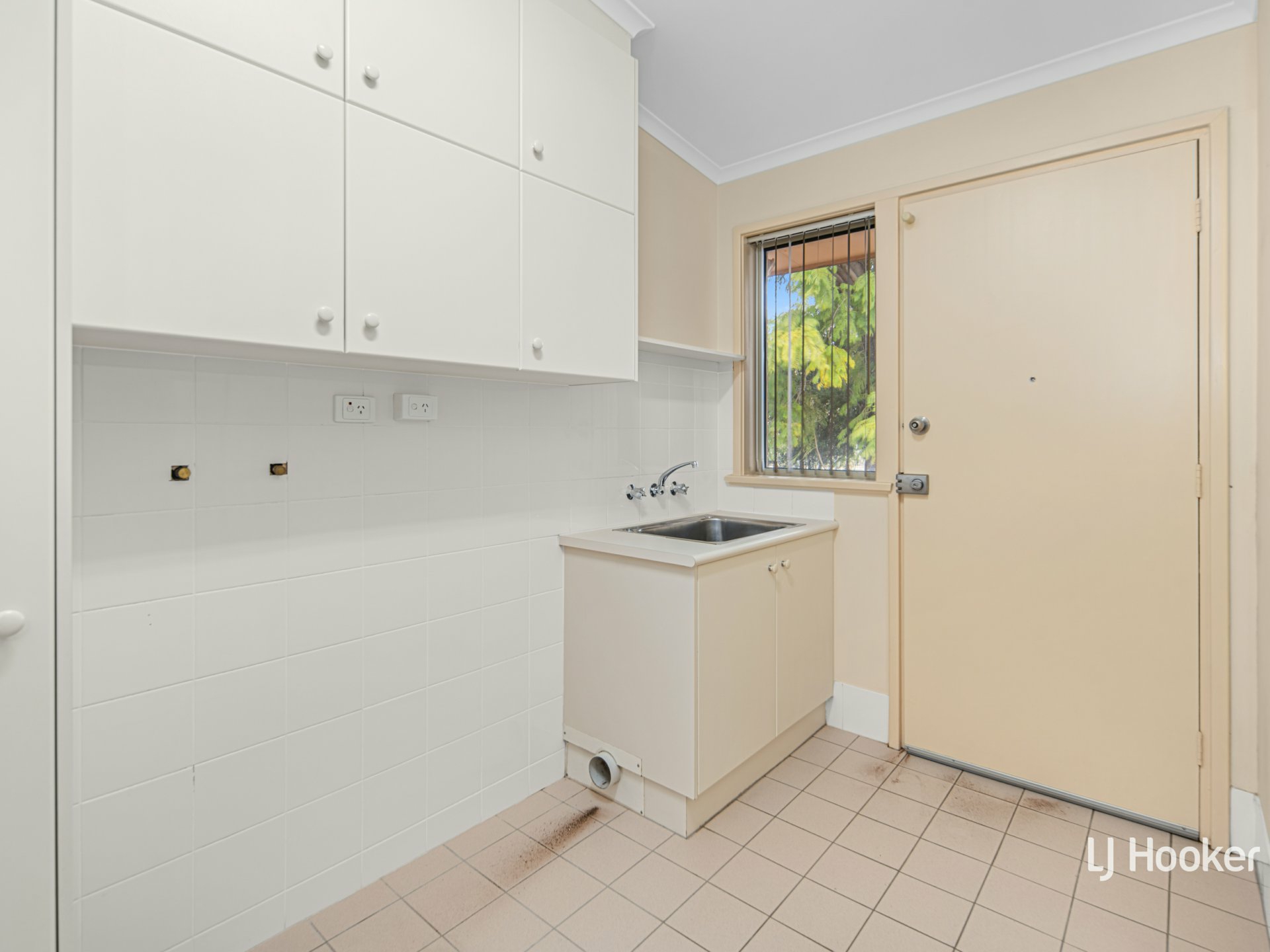 7 Rosenbaum Street — photo 8 of 18