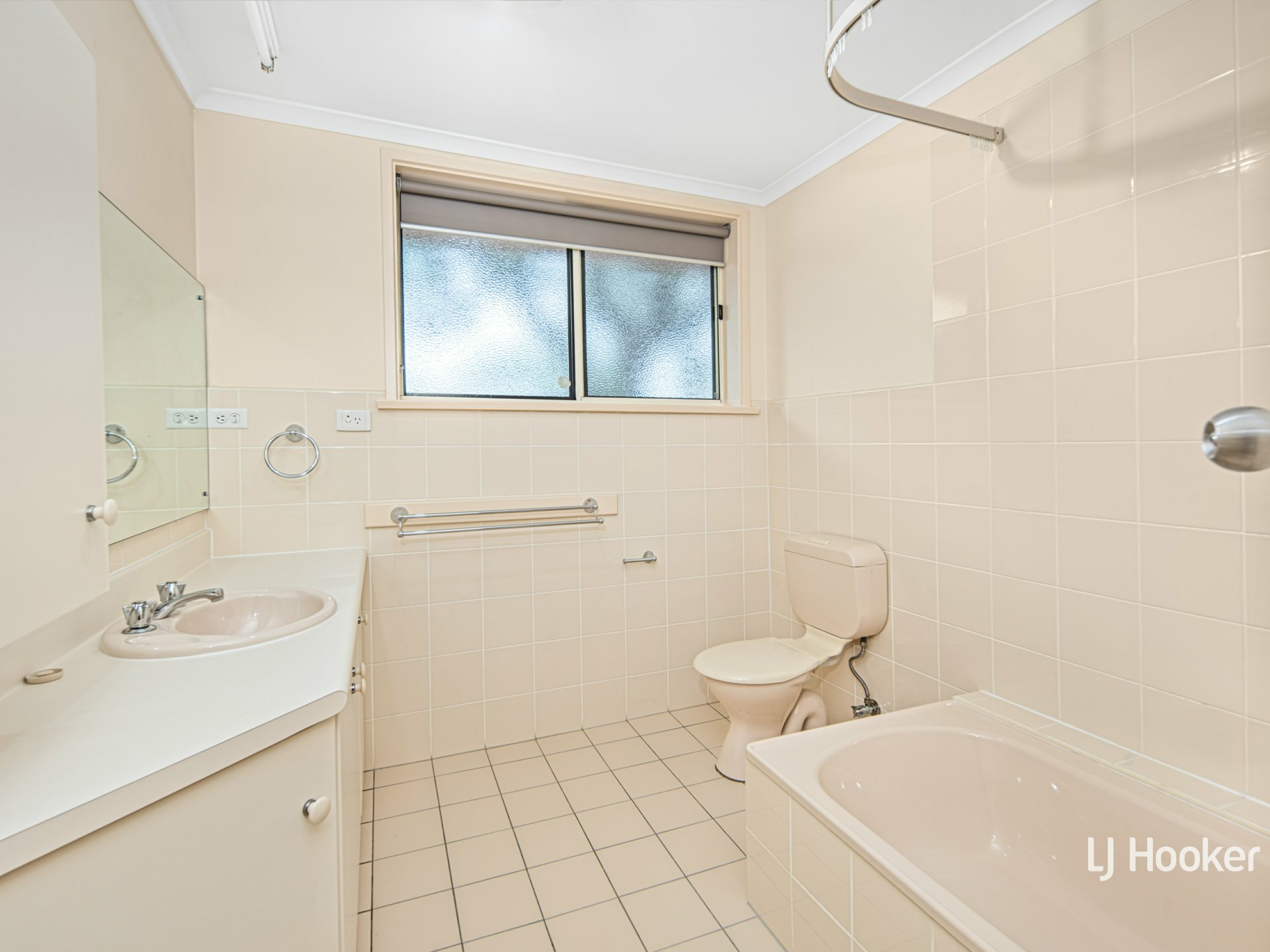7 Rosenbaum Street — photo 10 of 18