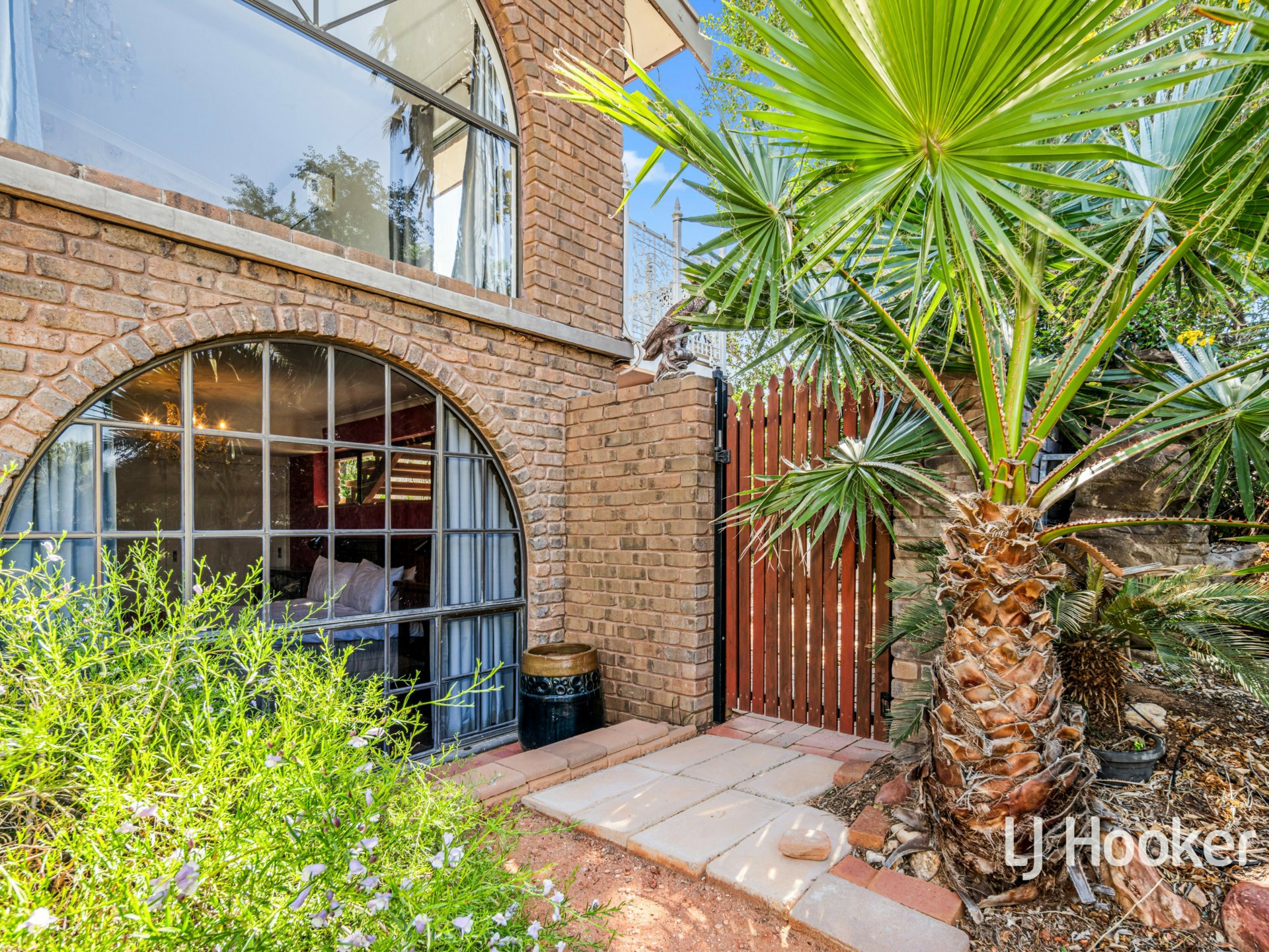 51 Coolibah Crescent — photo 3 of 30