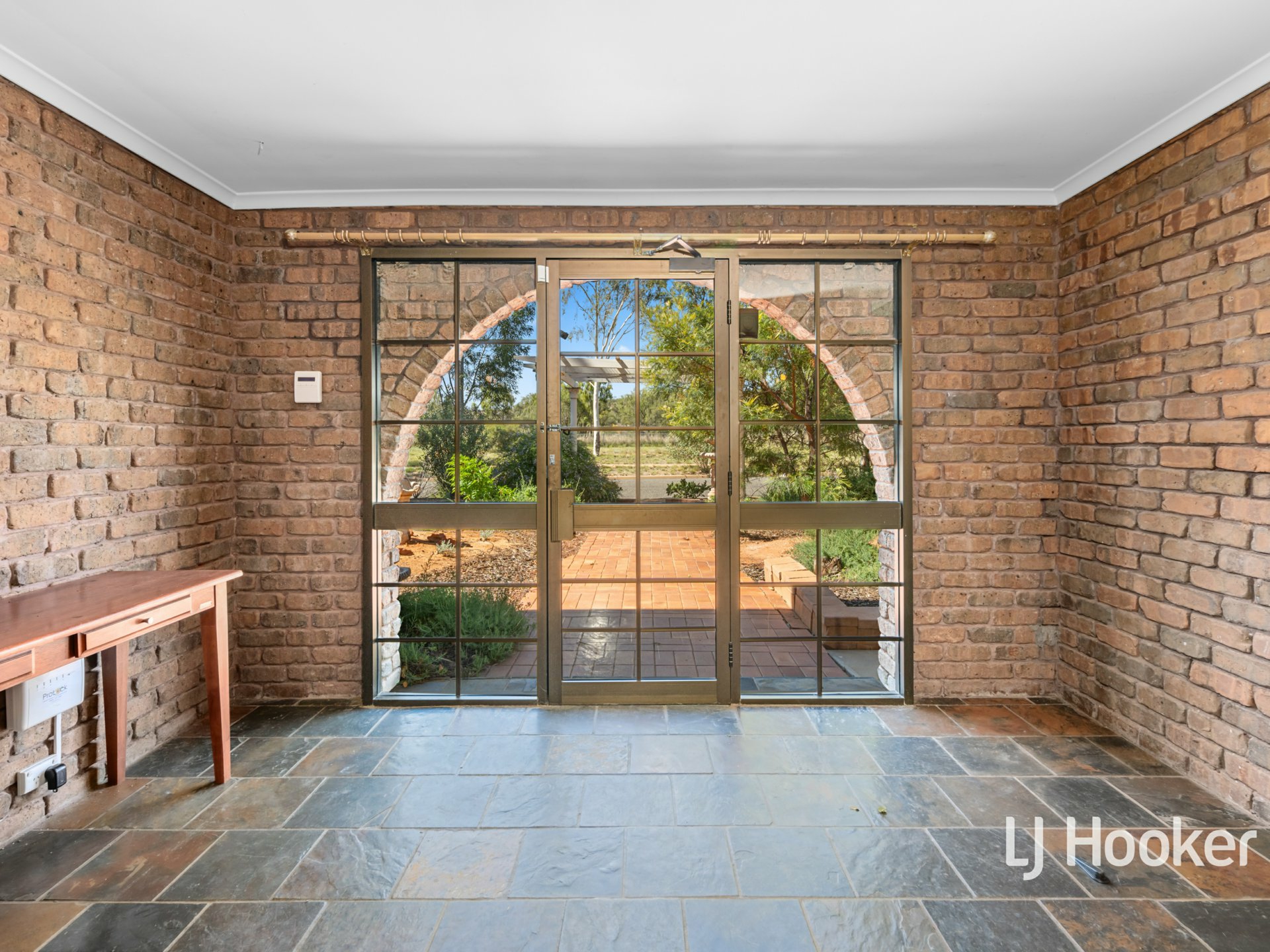 51 Coolibah Crescent — photo 4 of 30