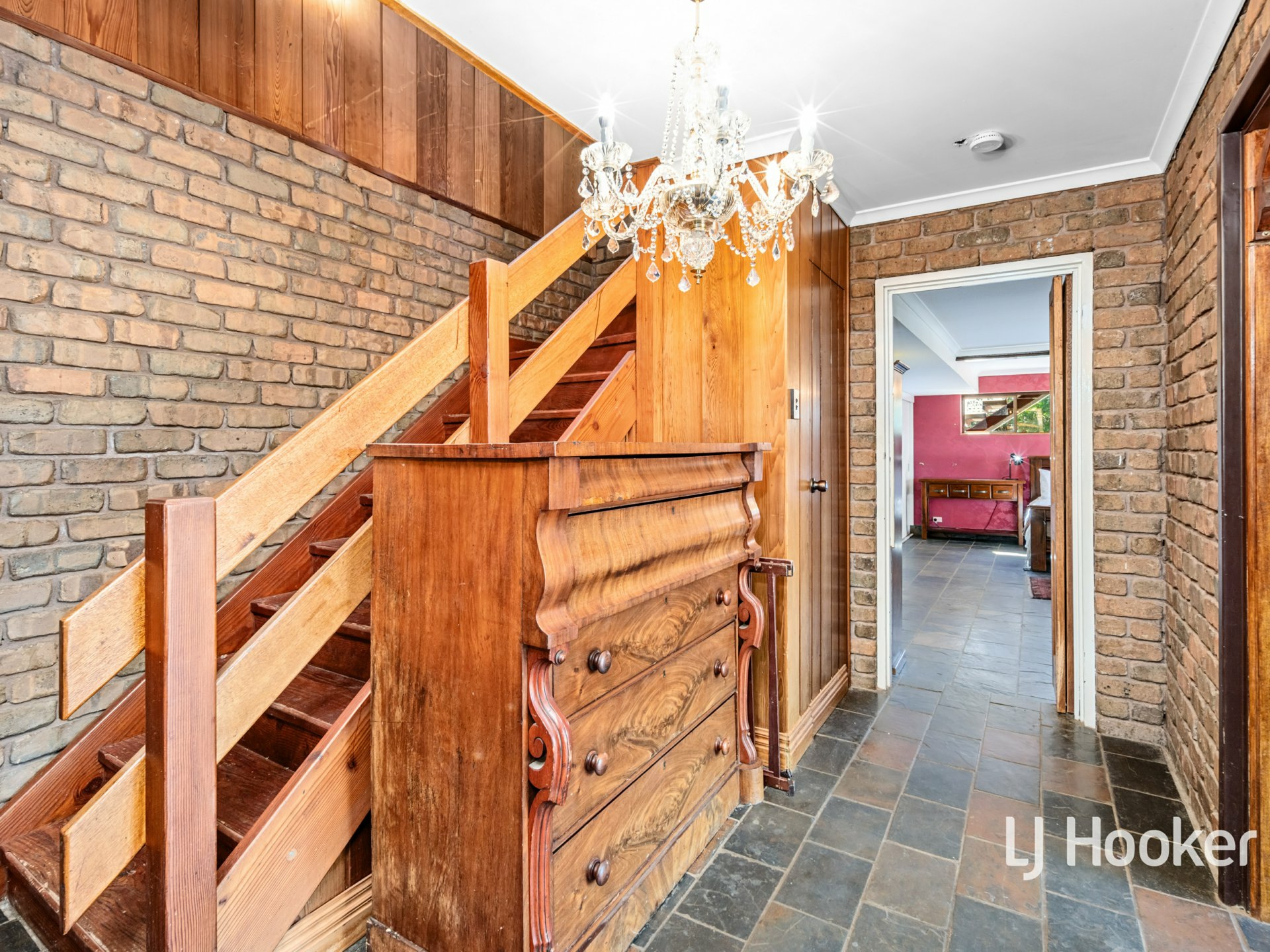 51 Coolibah Crescent — photo 7 of 30