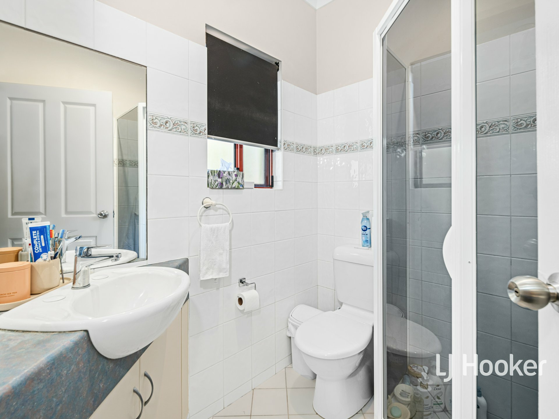 2/19 Latz Crescent — photo 8 of 13