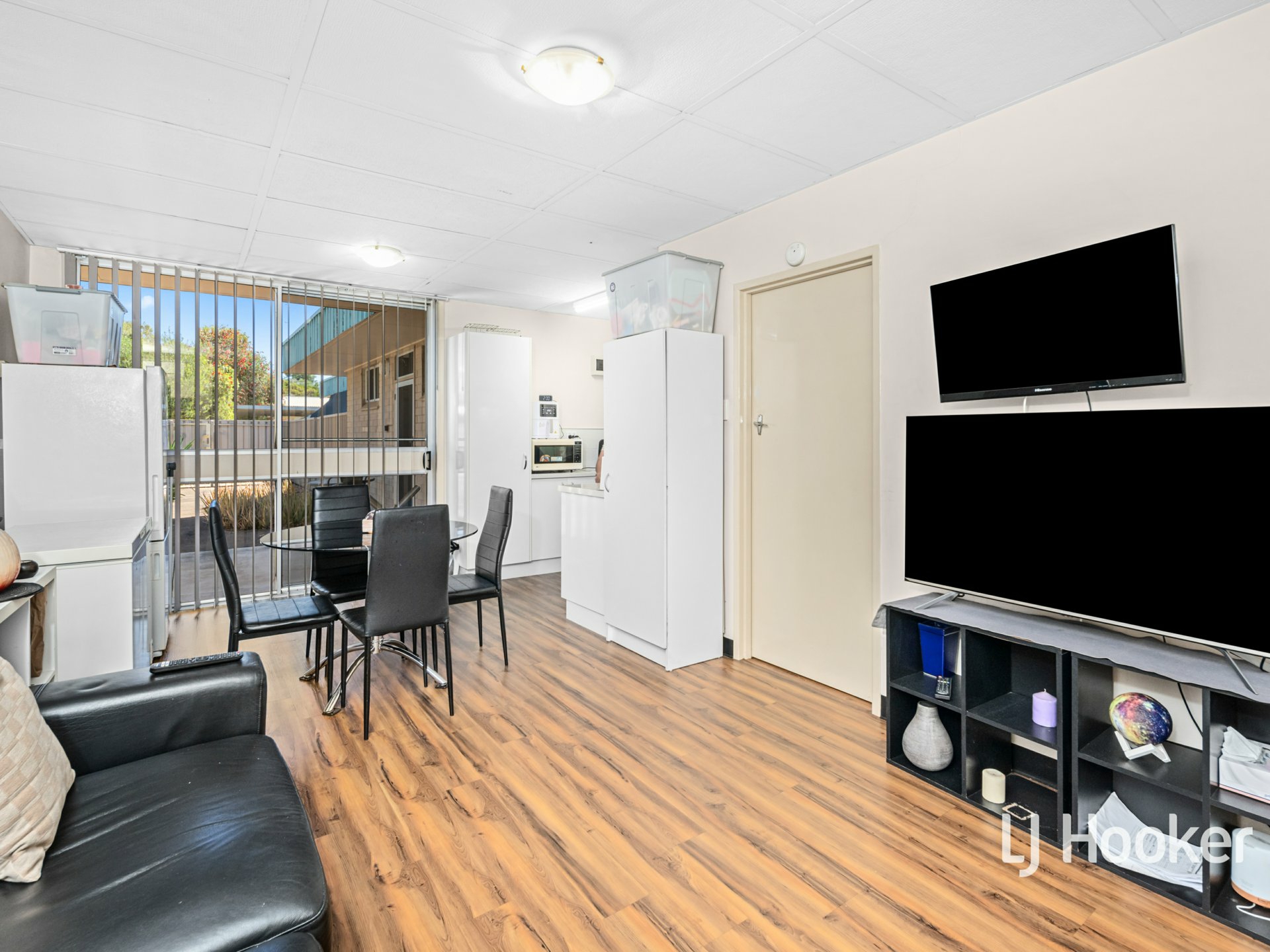 3/15 McMinn Street — photo 5 of 10