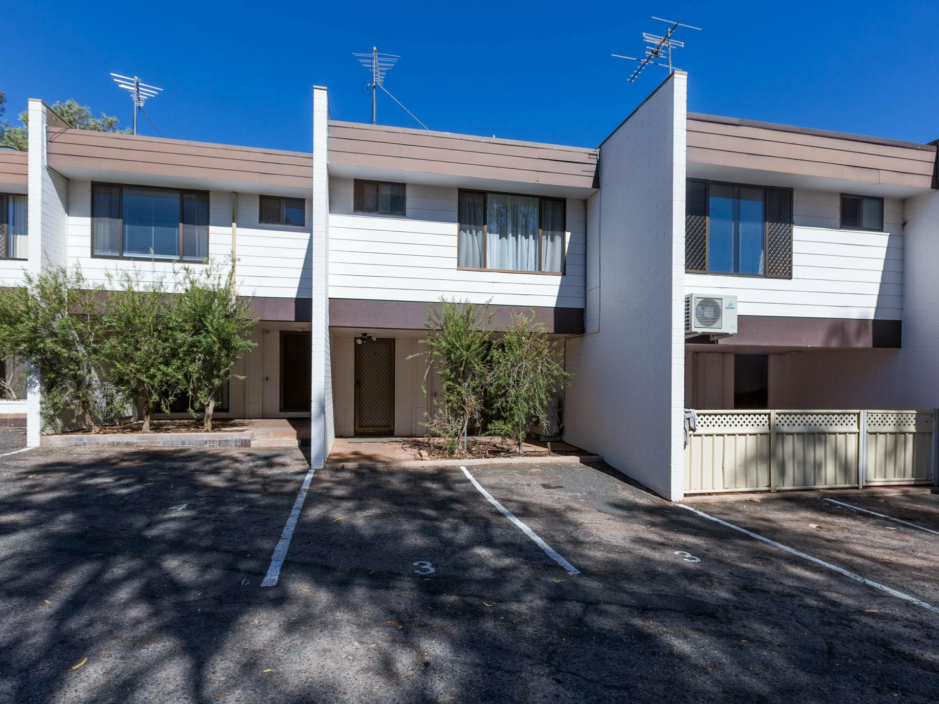 3/4 Aneura Place — photo from LJ Hooker Alice Springs