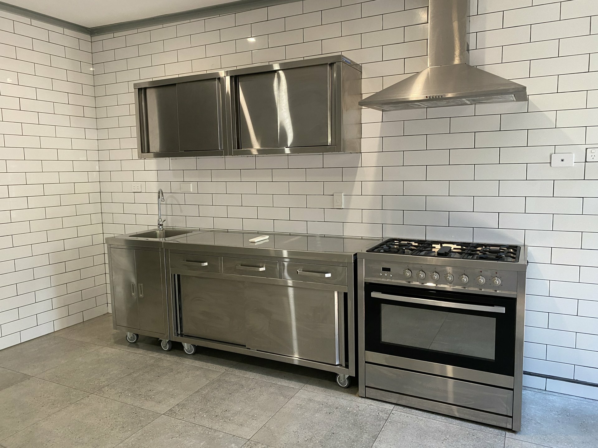 6/8 Chewings Street — photo 2 of 10