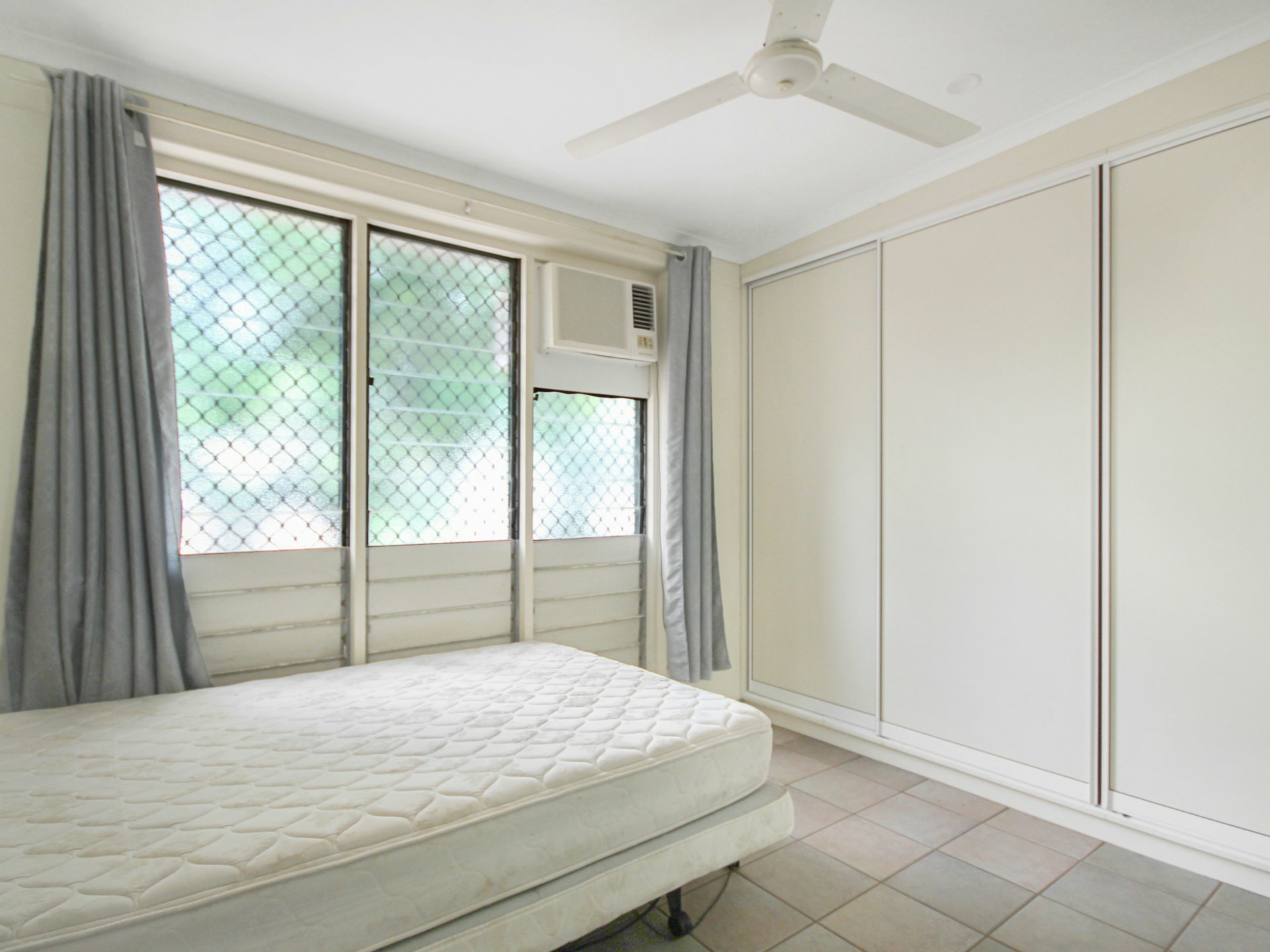 16 Tindal Street — photo 7 of 12