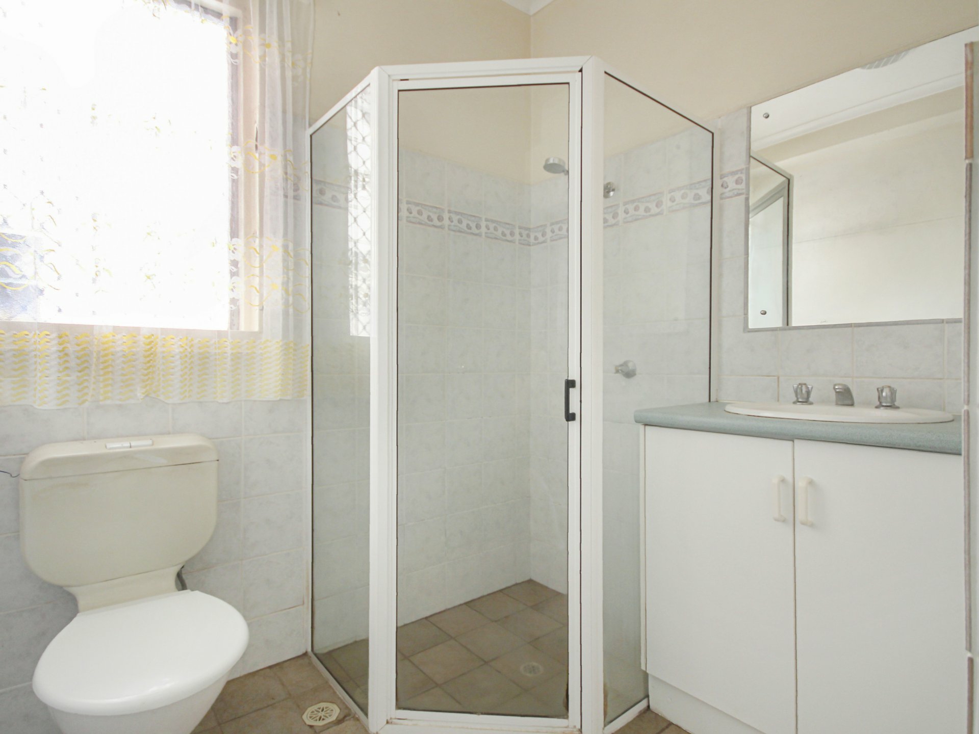 16 Tindal Street — photo 8 of 12