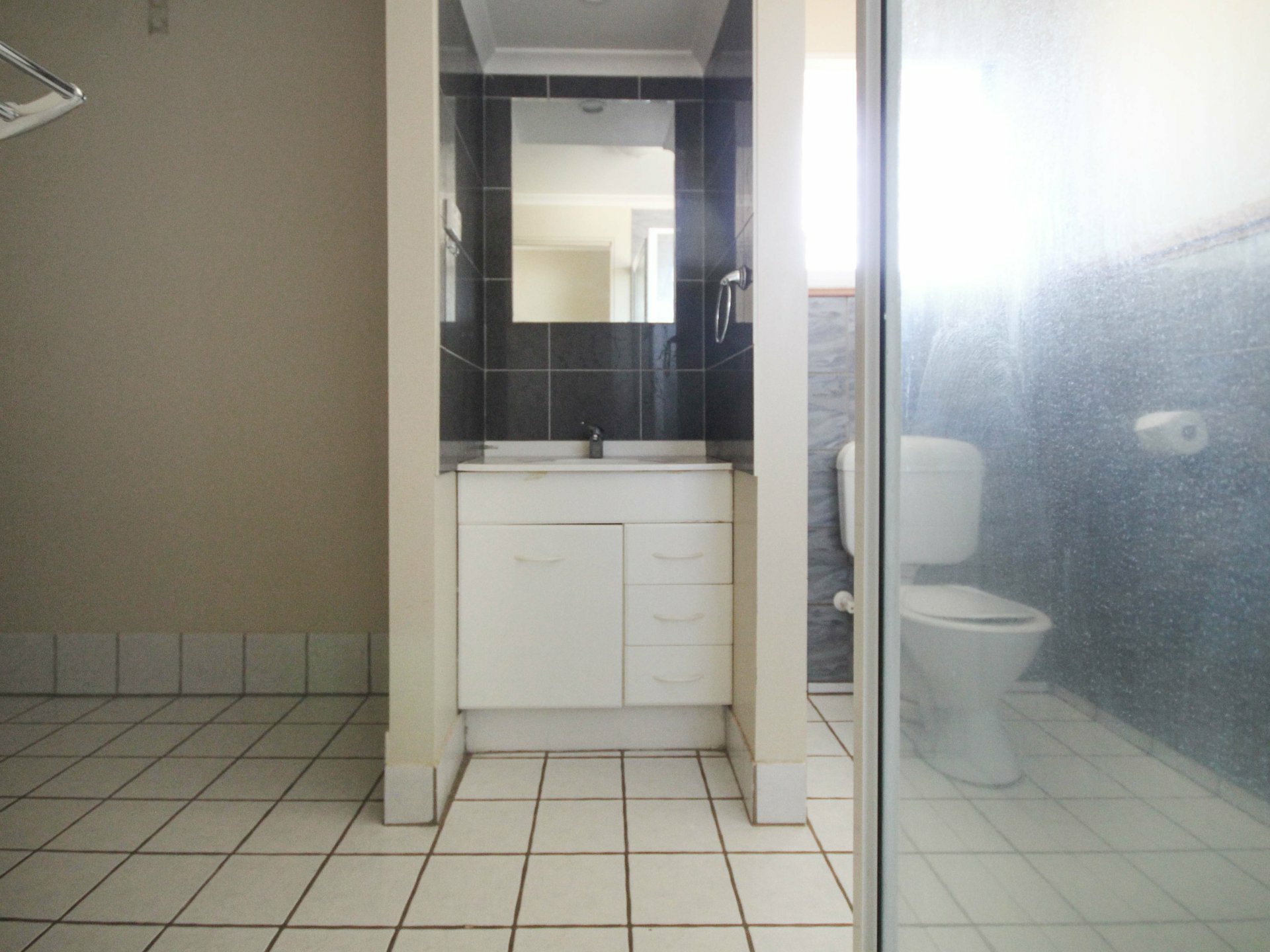 35 Pearce Street — photo 5 of 10