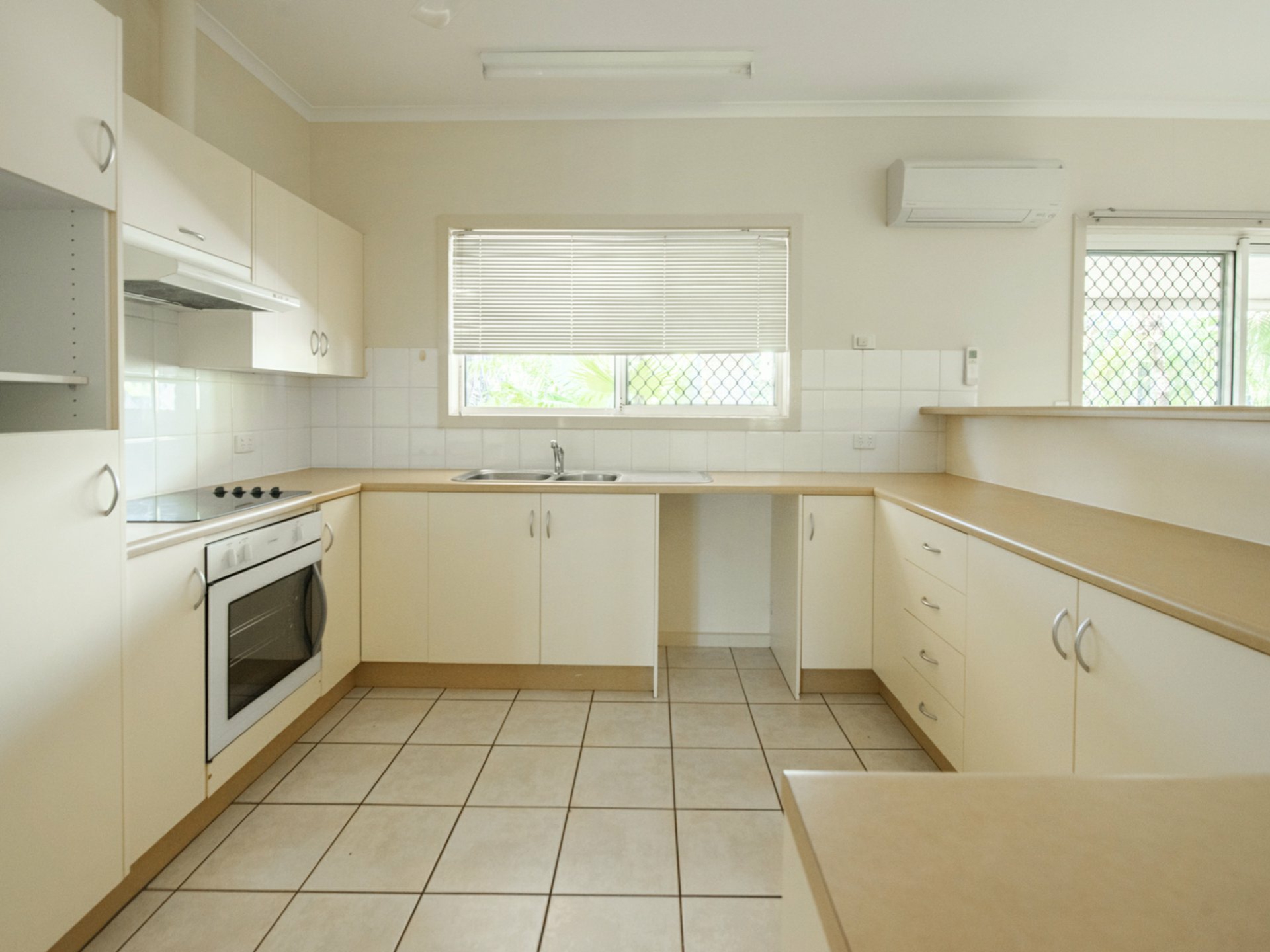 13 Roney Court, KATHERINE