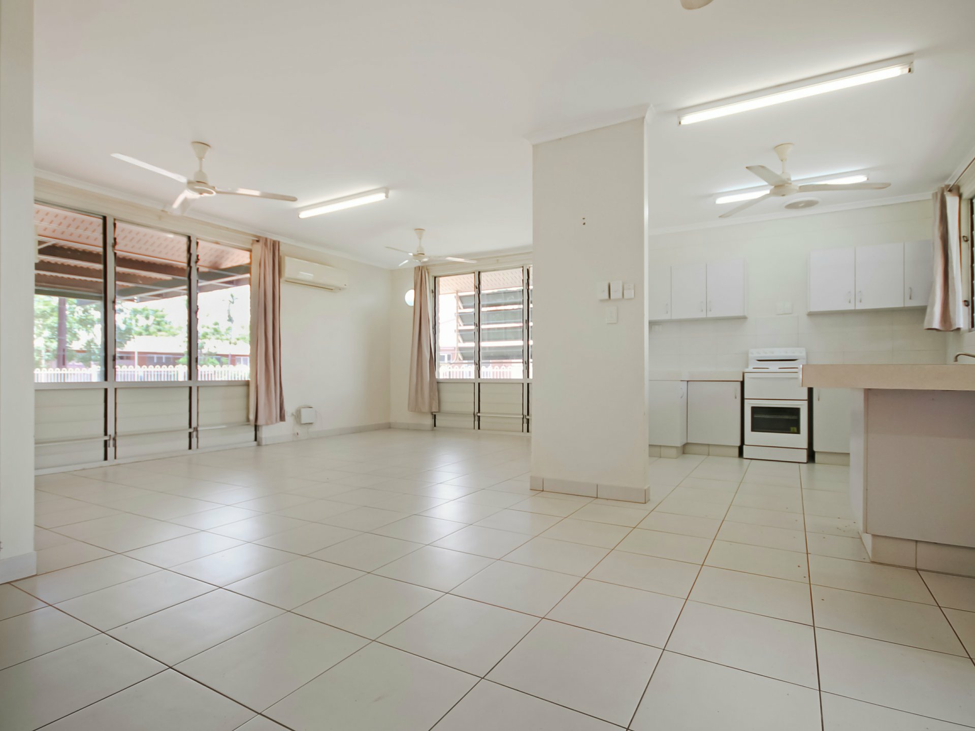 15 Gregory Court — photo 2 of 10