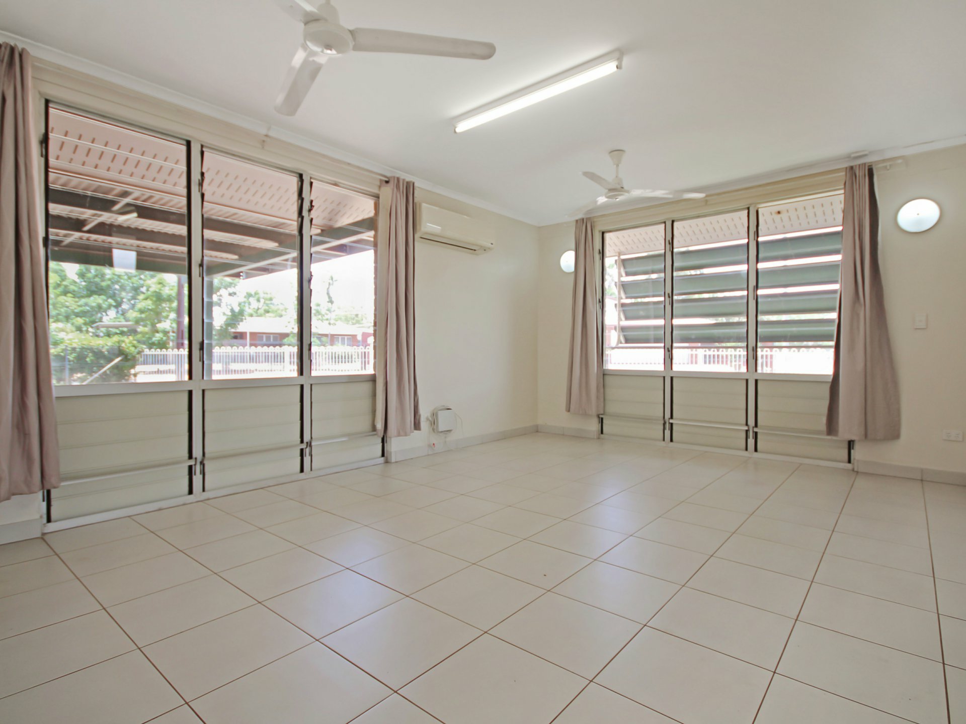 15 Gregory Court — photo 8 of 10