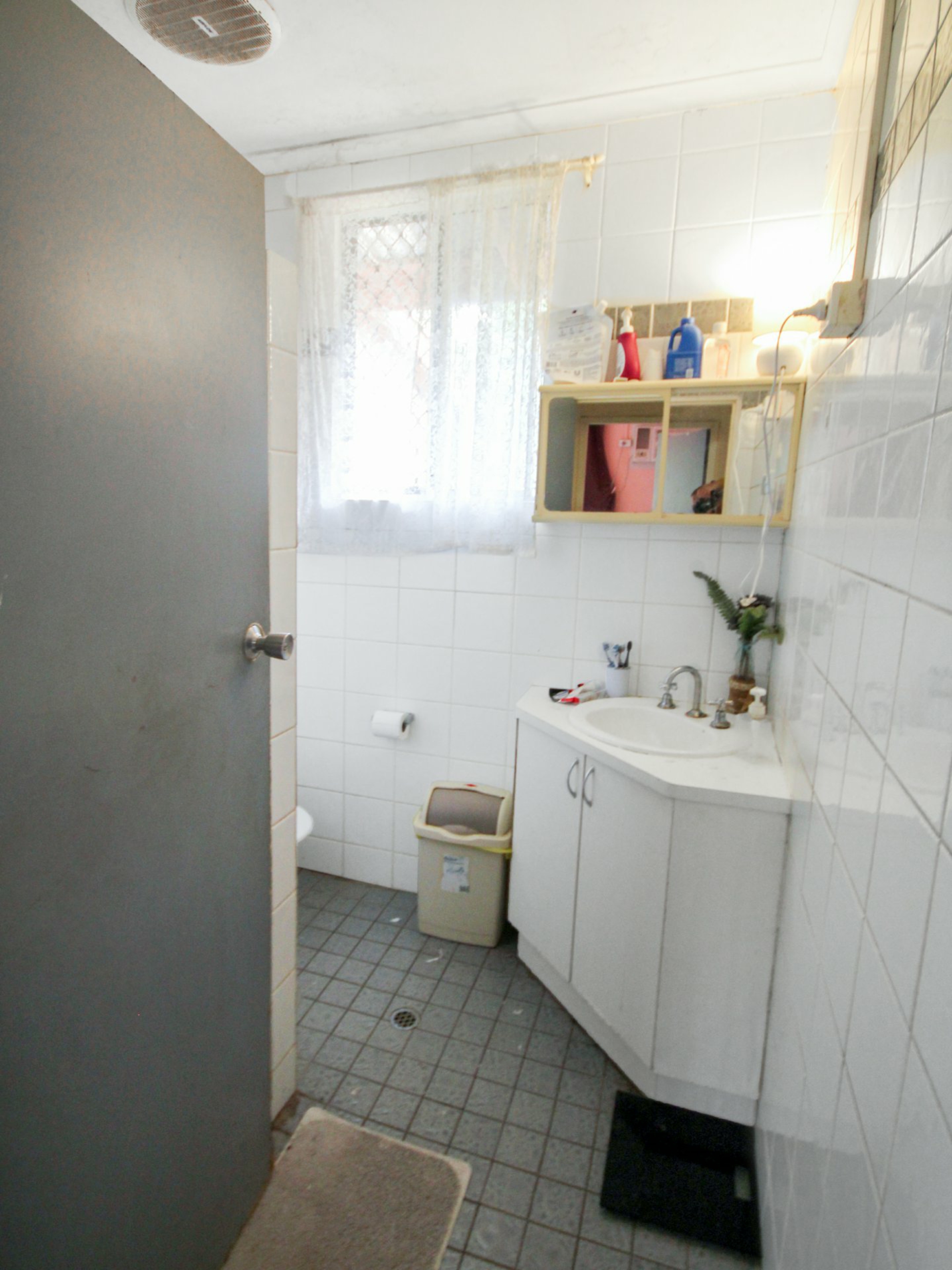 13 Lucy Street — photo 6 of 7