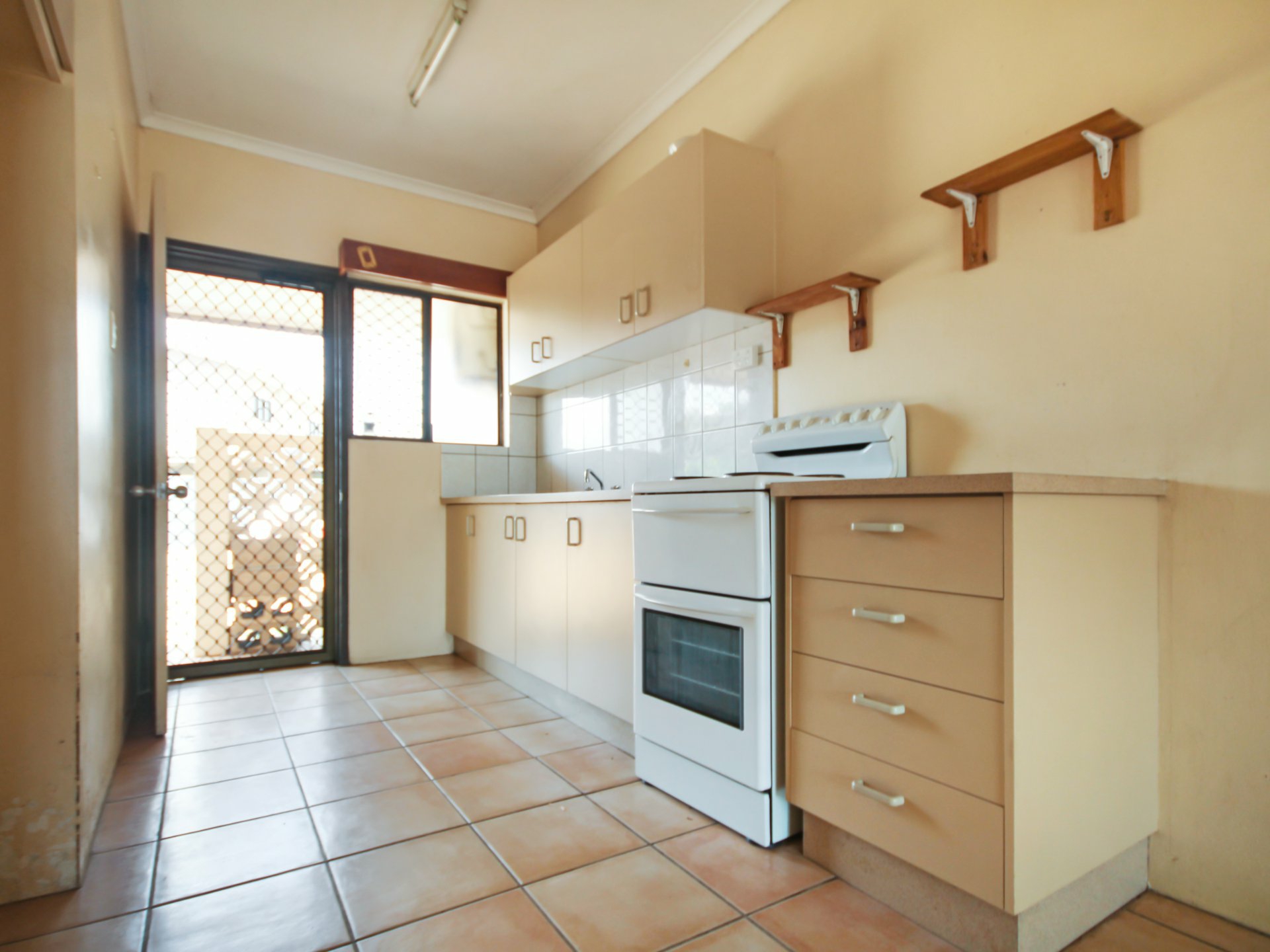 Unit 1/9 Clough Court, KATHERINE