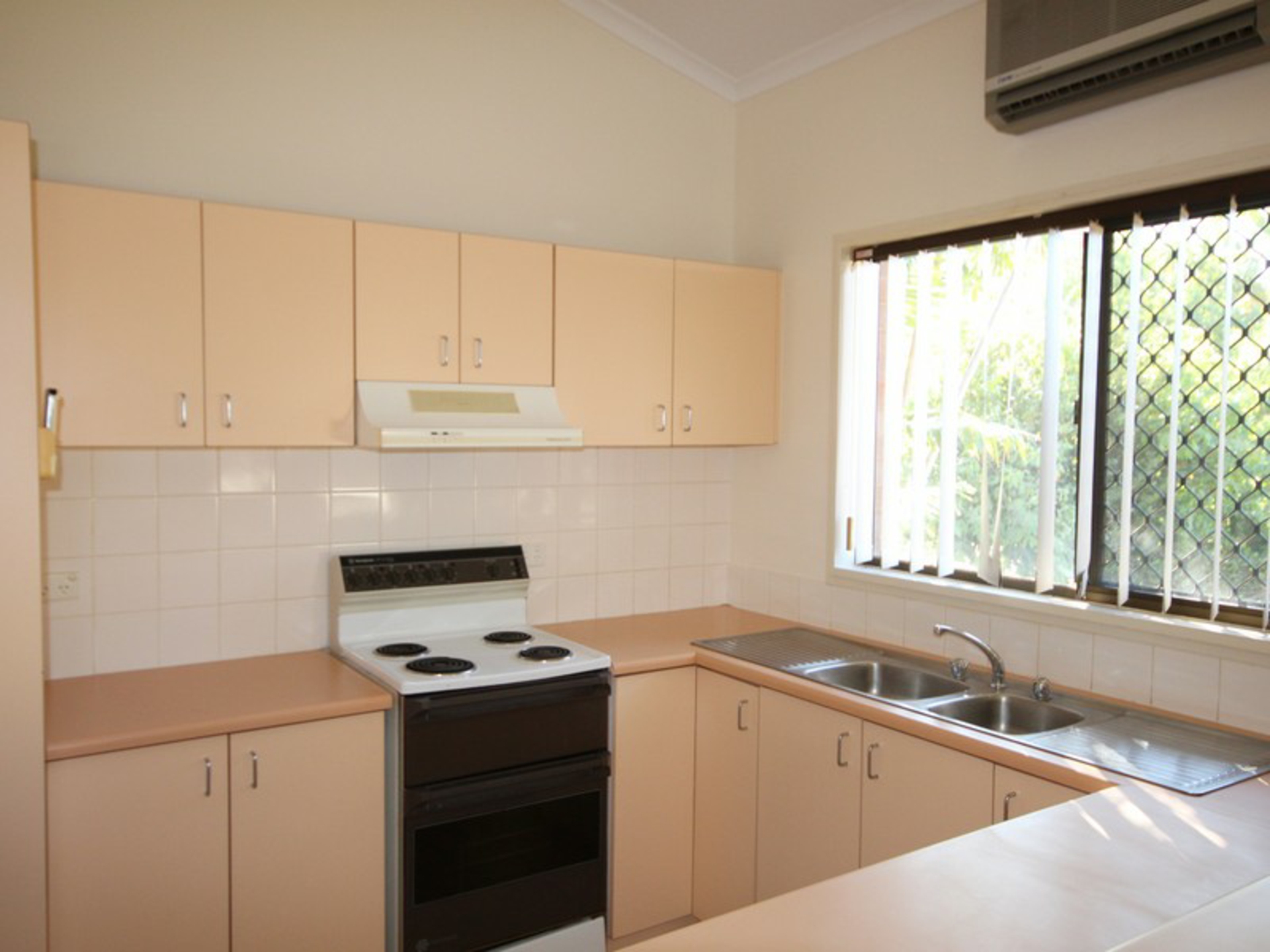 17 Frangipanni Court, KATHERINE