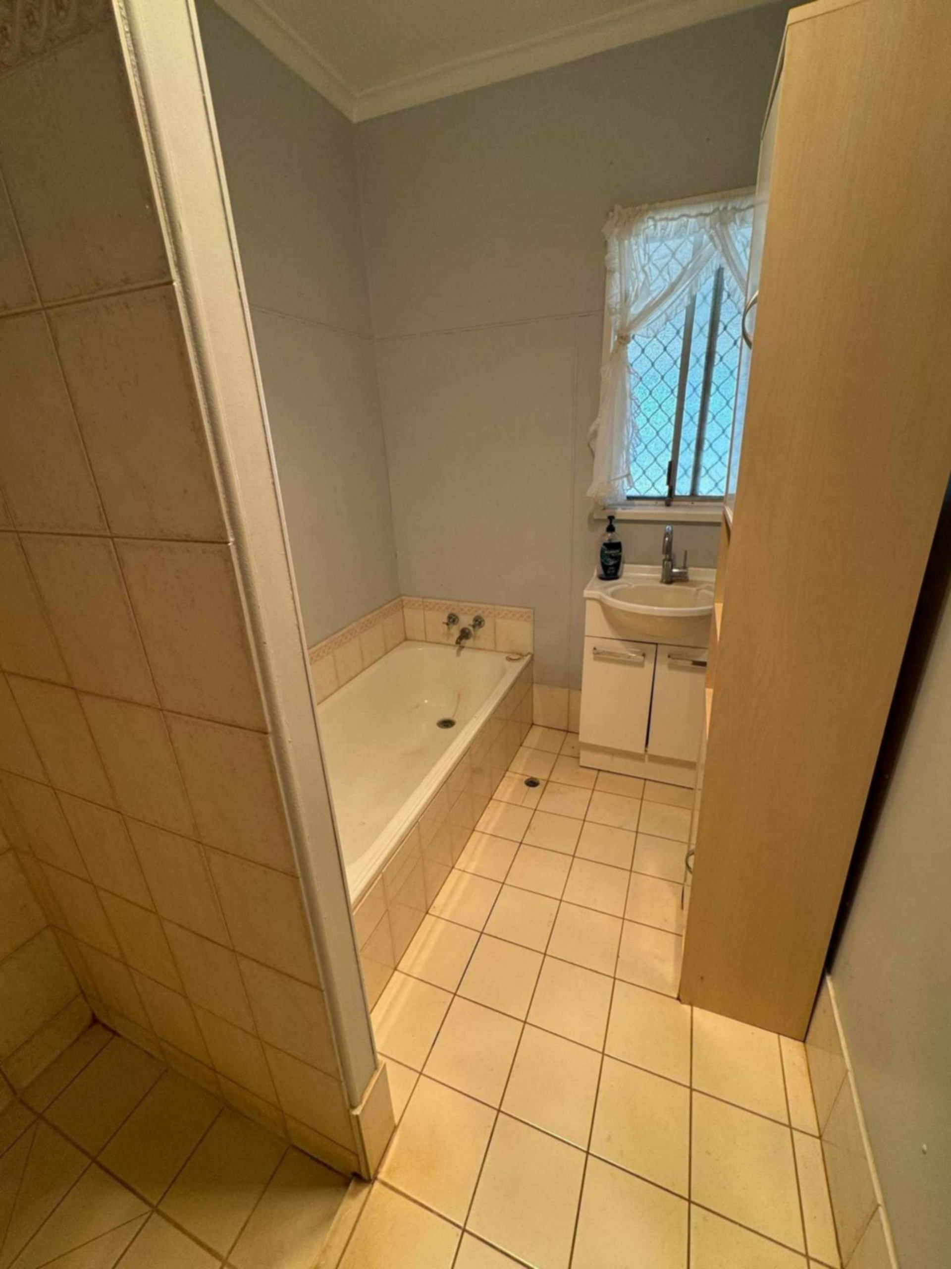 18 Turner Street — photo 10 of 10