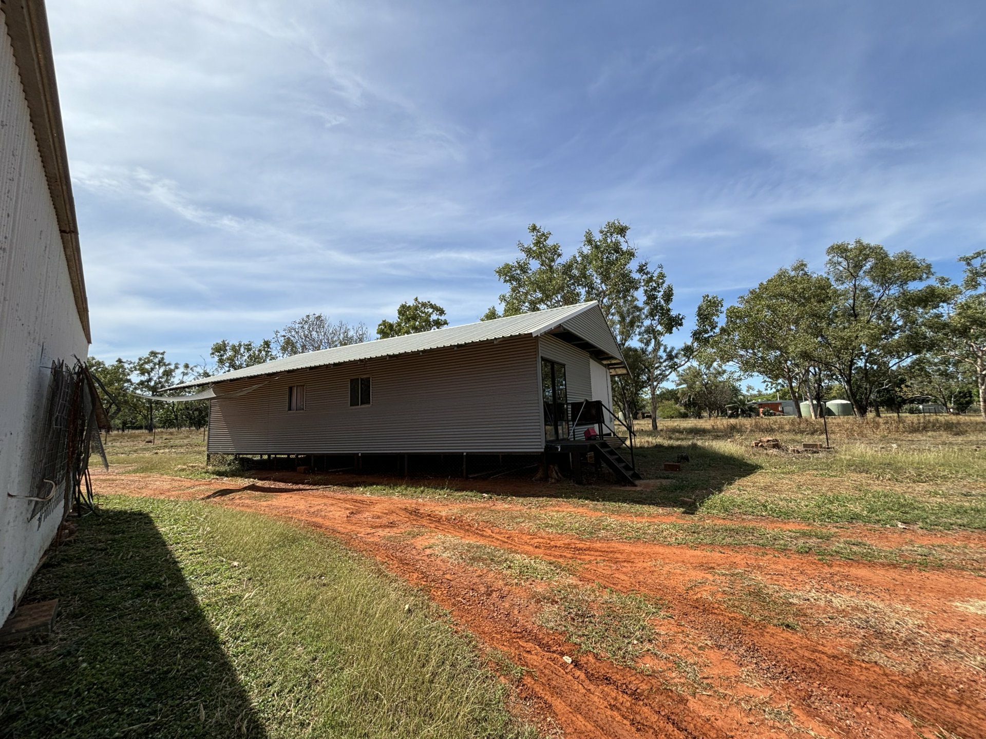 29 Kingston Road, COSSACK