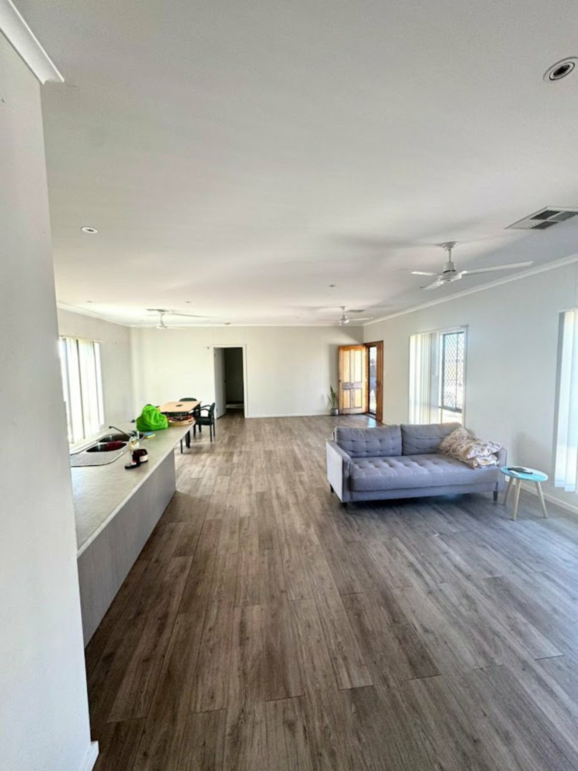 9 HILDA STREET — photo 3 of 13