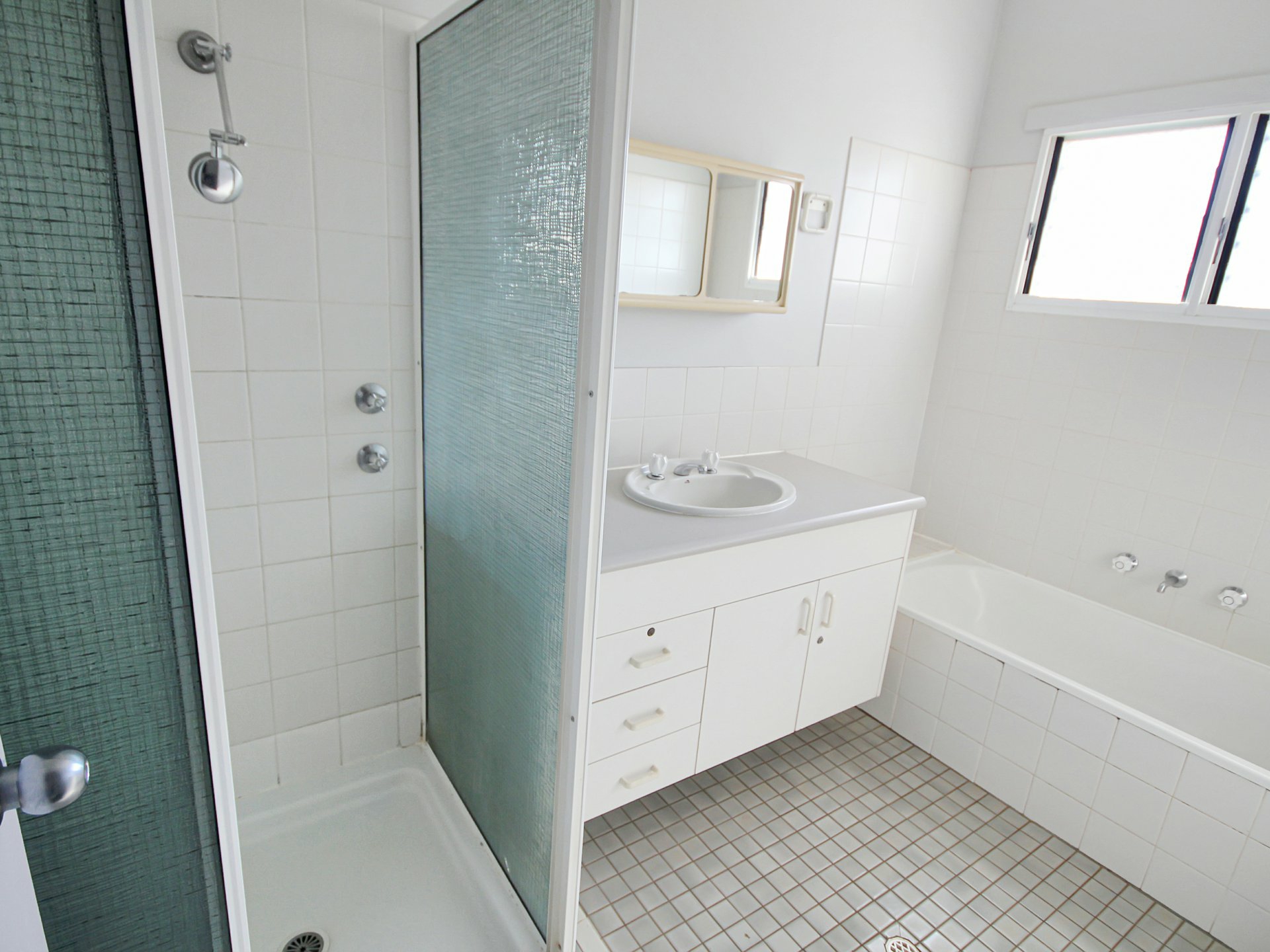 4 Gibson Court — photo 10 of 11
